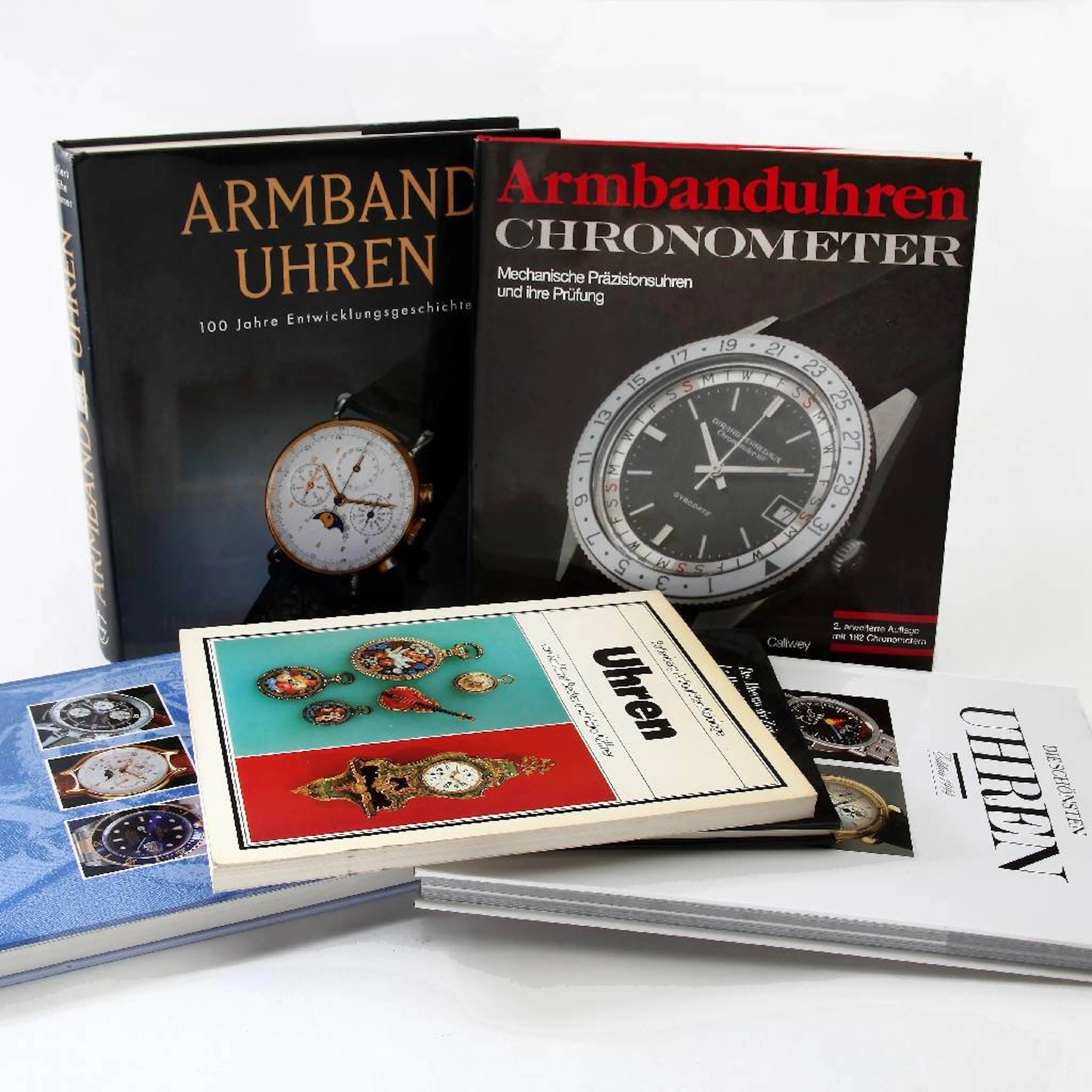 Set of 6 specialized watch books