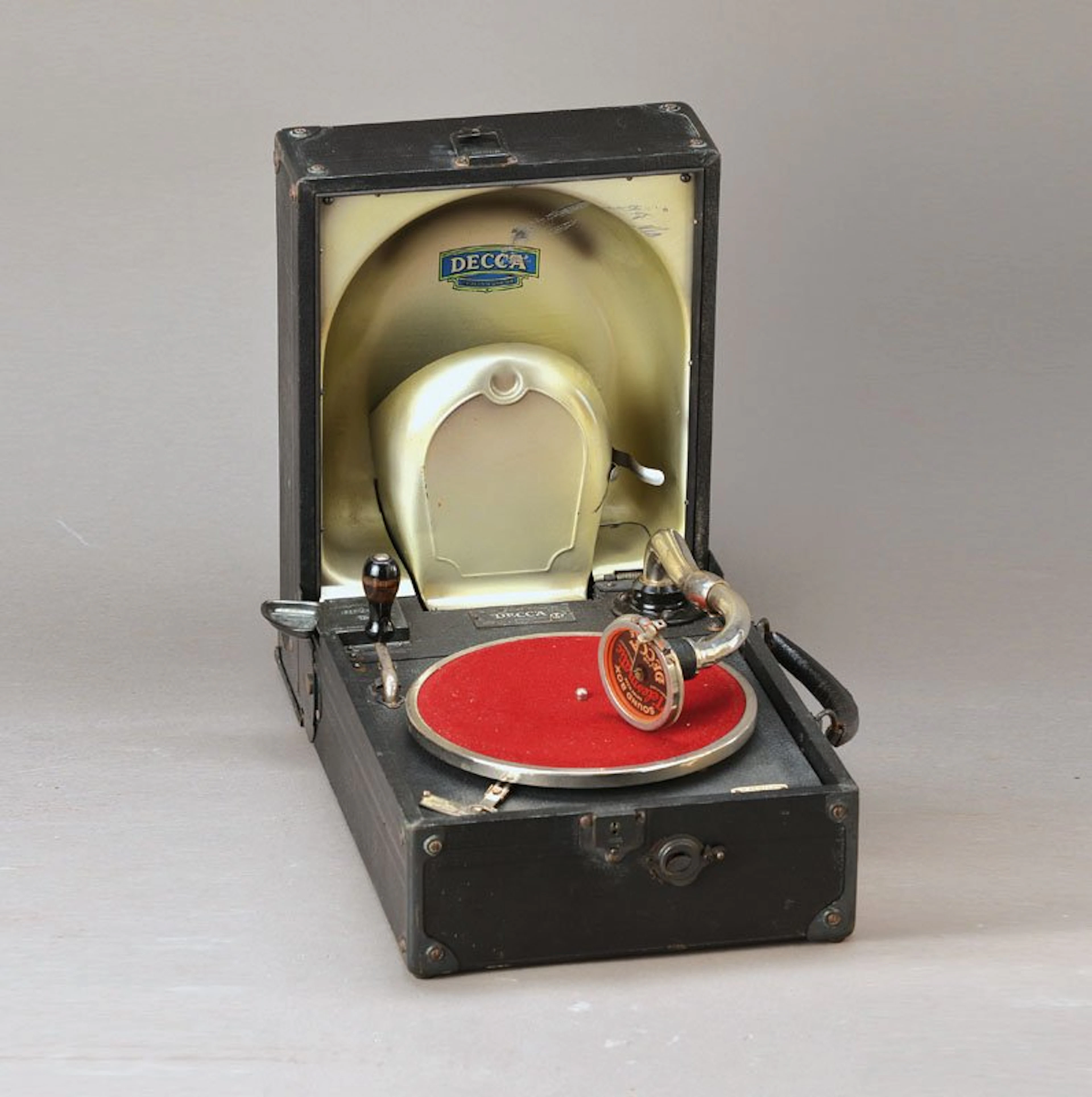 Decca Mod. 44