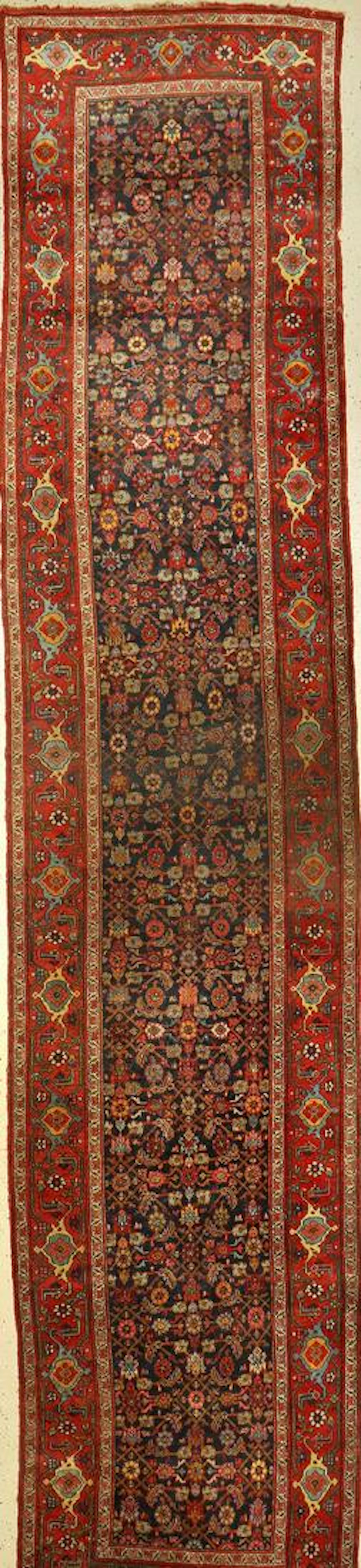 Bidjar 'Gallery' antique, Persia, around 1900,wool on