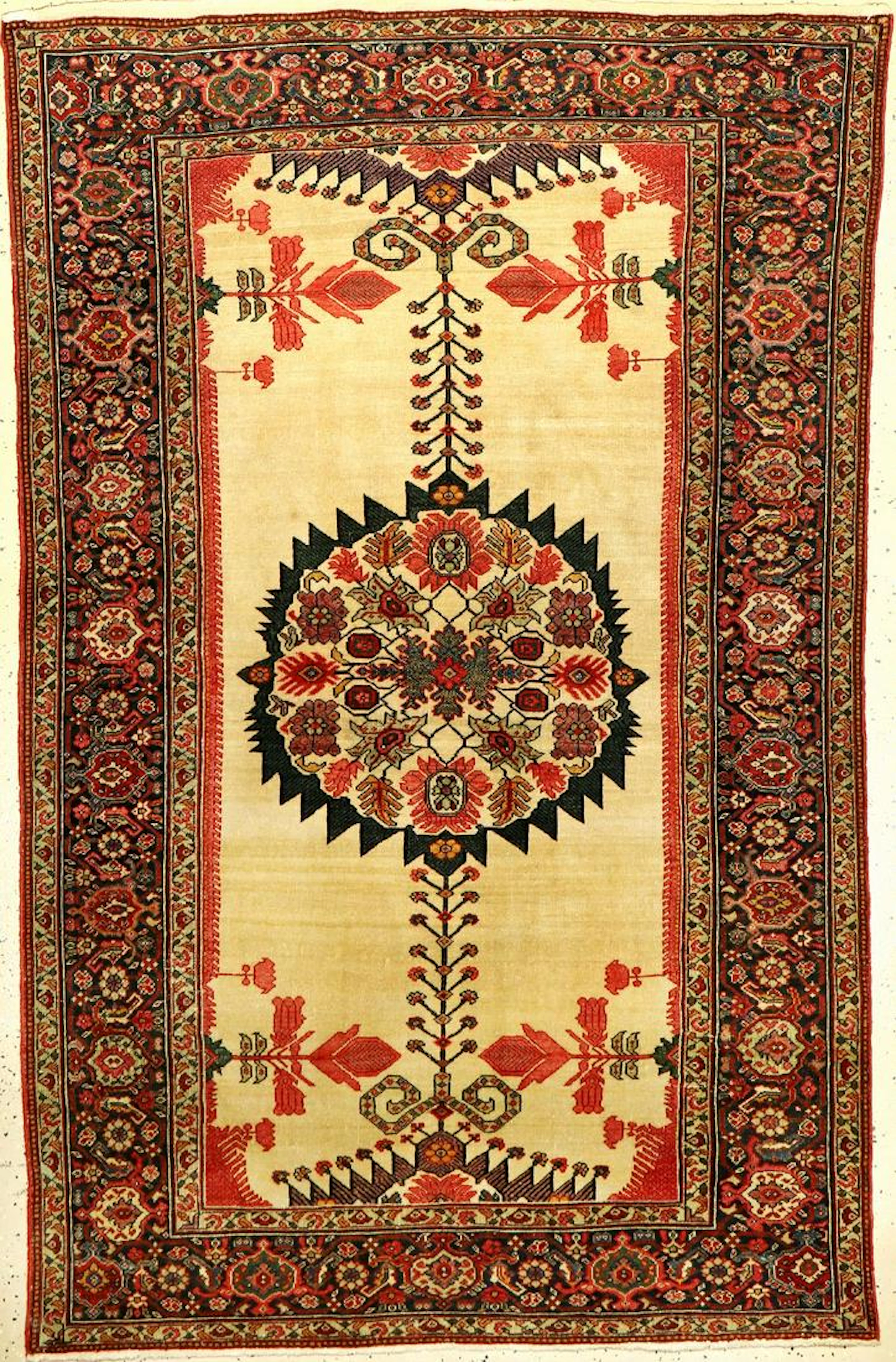 White Ground Farahan Rug (Sun Medallion),