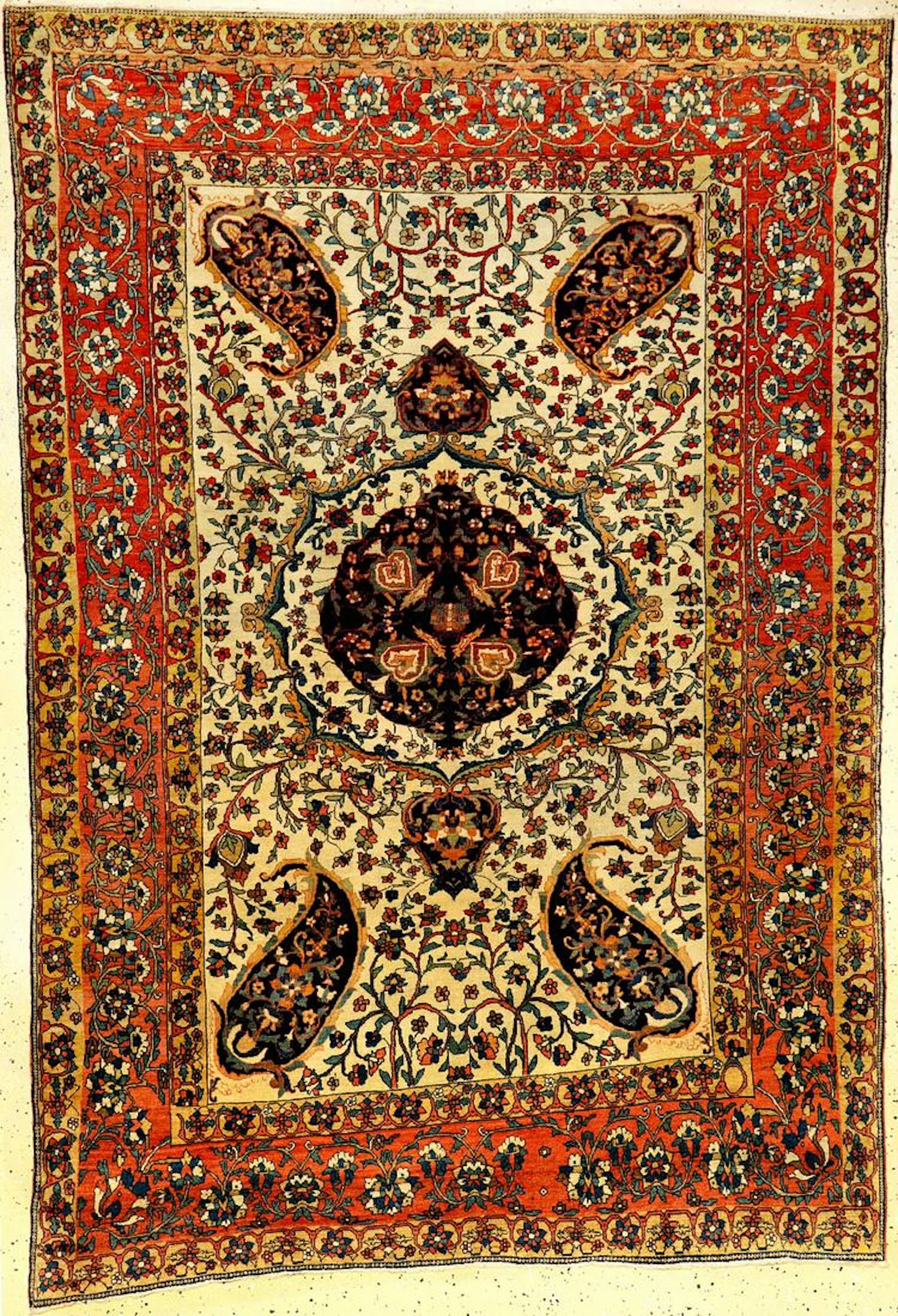 Fine White Ground Farahan Rug,