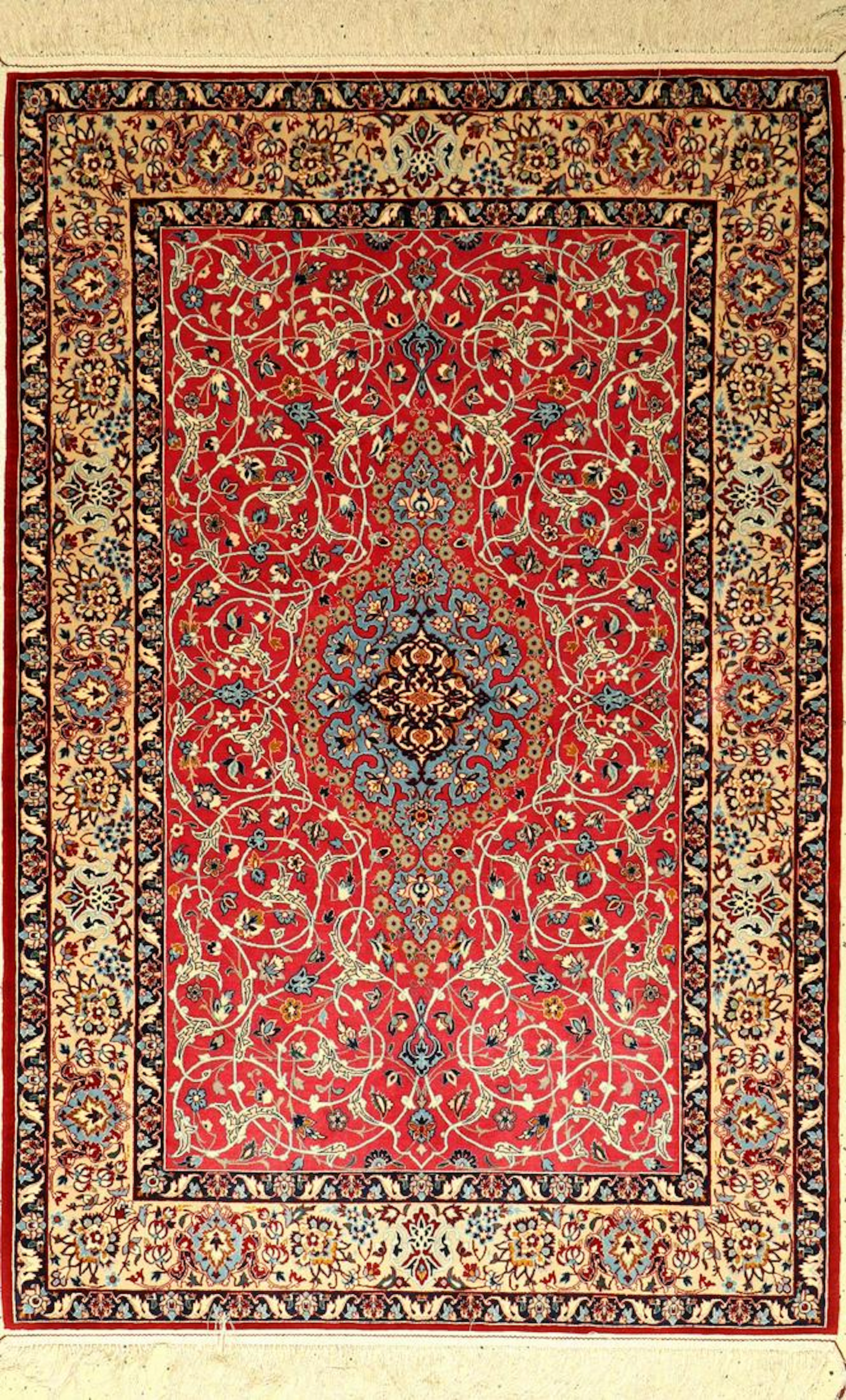 Fine Isfahan rug, Persia, approx. 30 years, wool on