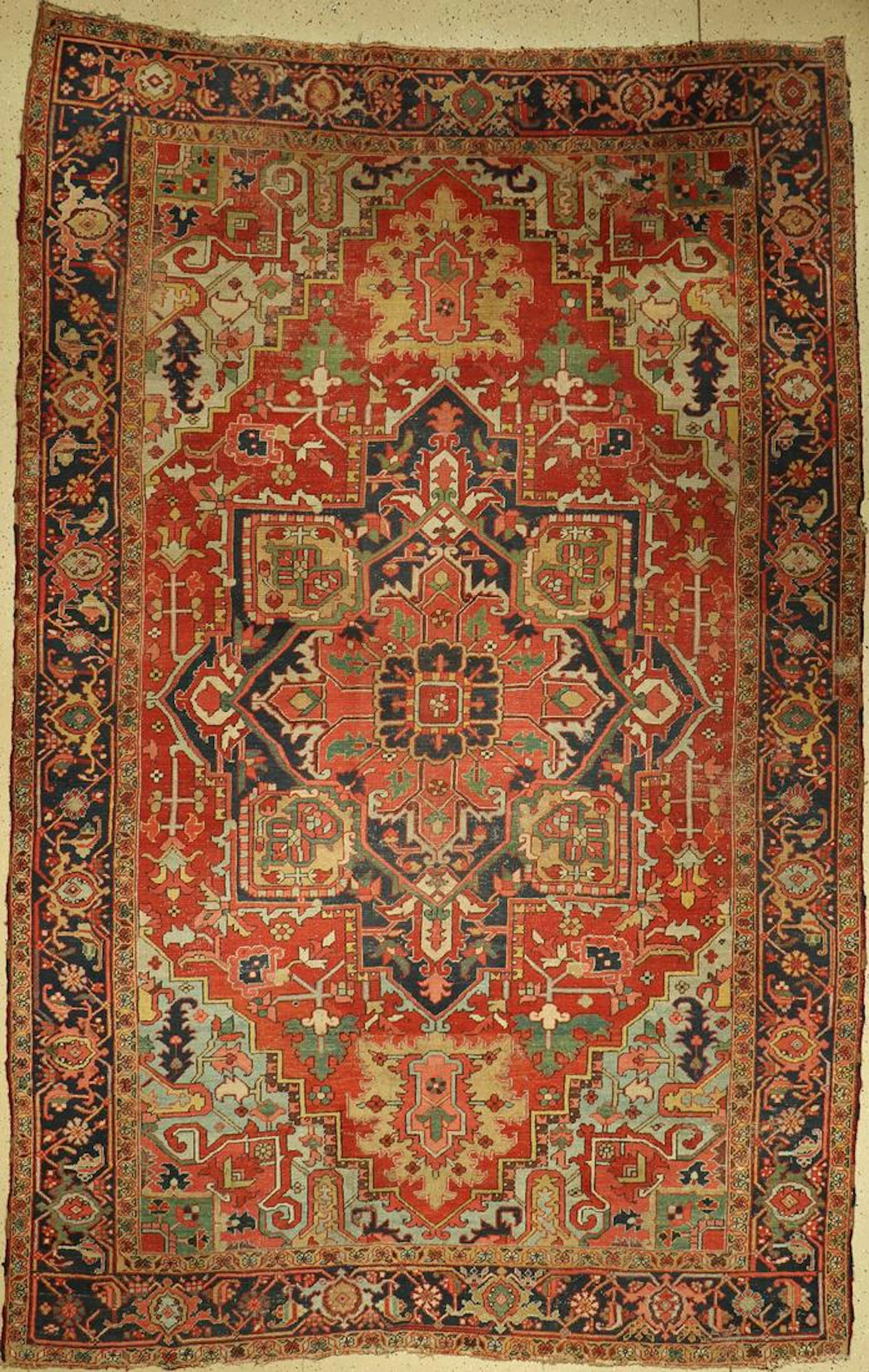 Heriz carpet antique, Persia, around 1900, wool on