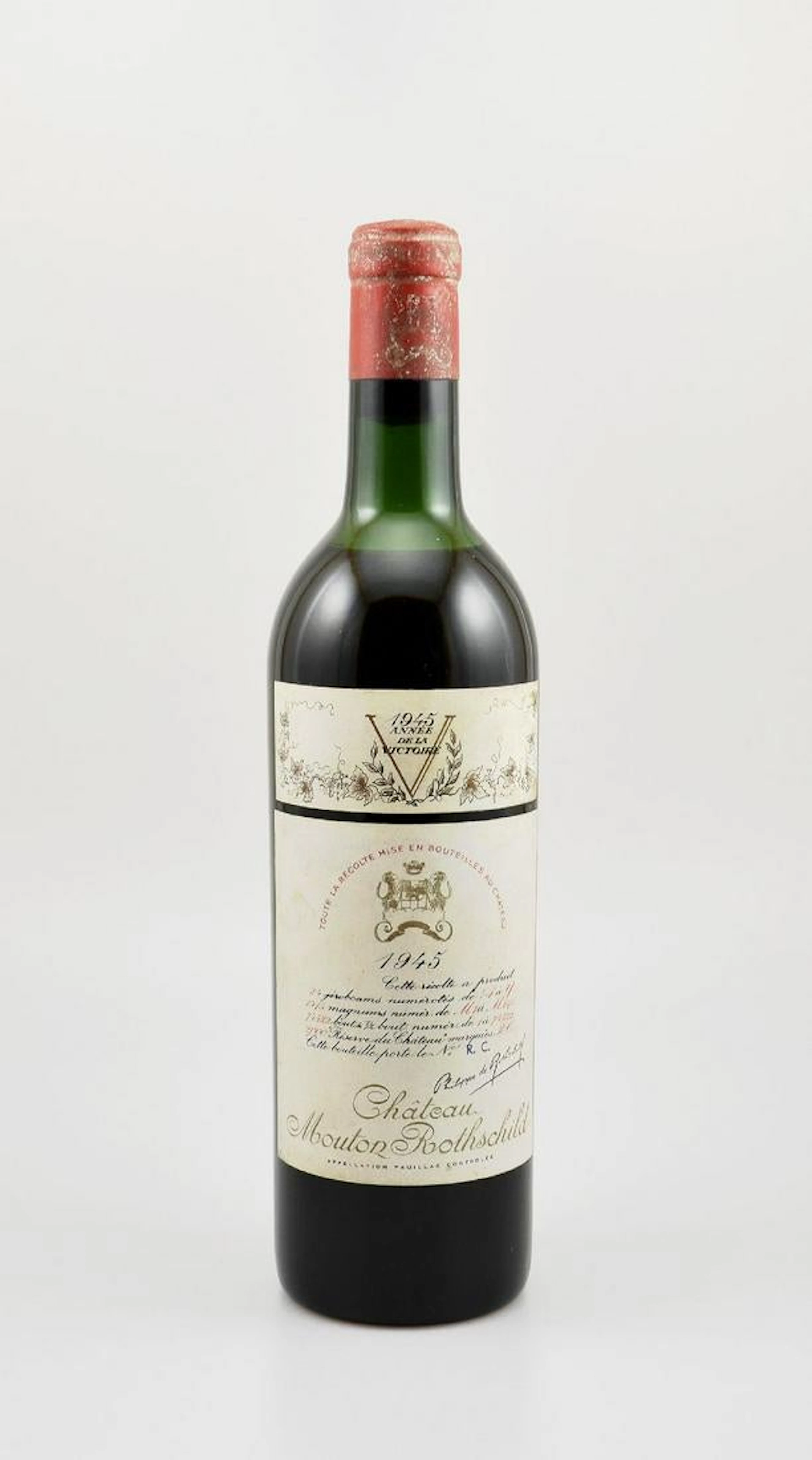 1 rare bottle 1945 Chateau Mouton Rothschild,