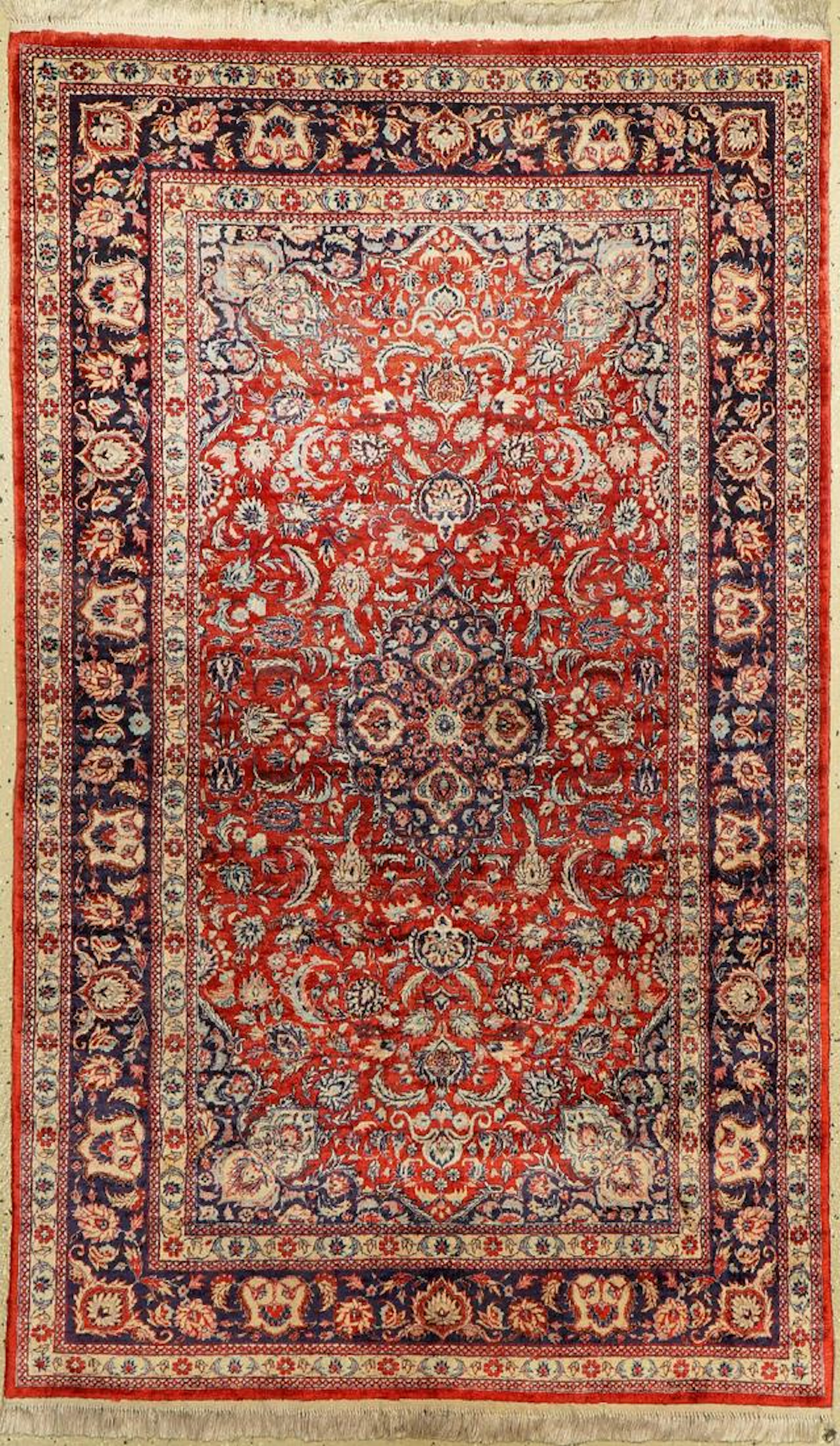 Hereke silk fine, China, approx. 40 years, pure natural