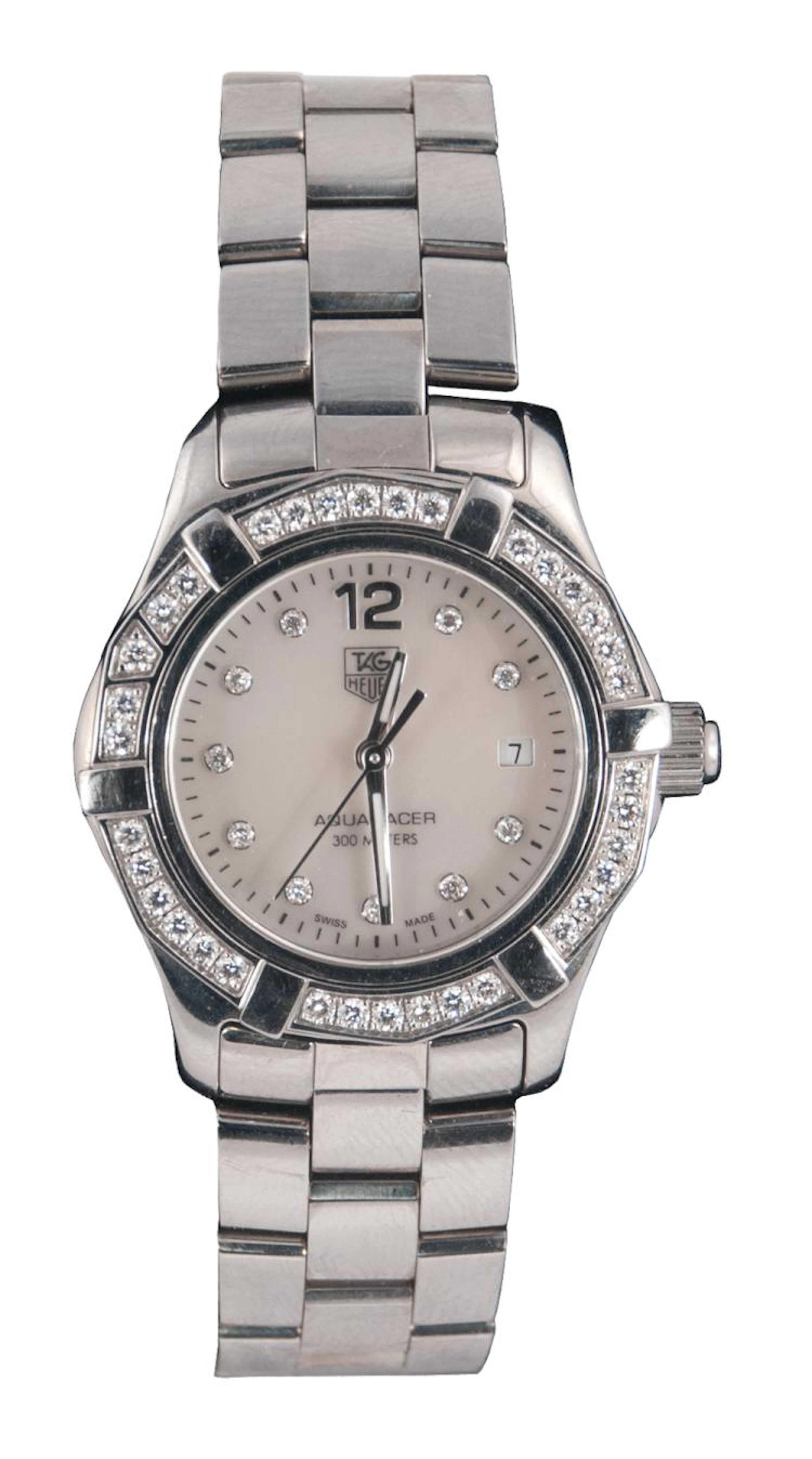 Ladies Tag Heuer Aquaracer watch with white mother of pearl dial set with 11 diamonds, approx. 0.08 cts, bezel is set with 30 diamonds approx. 0.36 cts