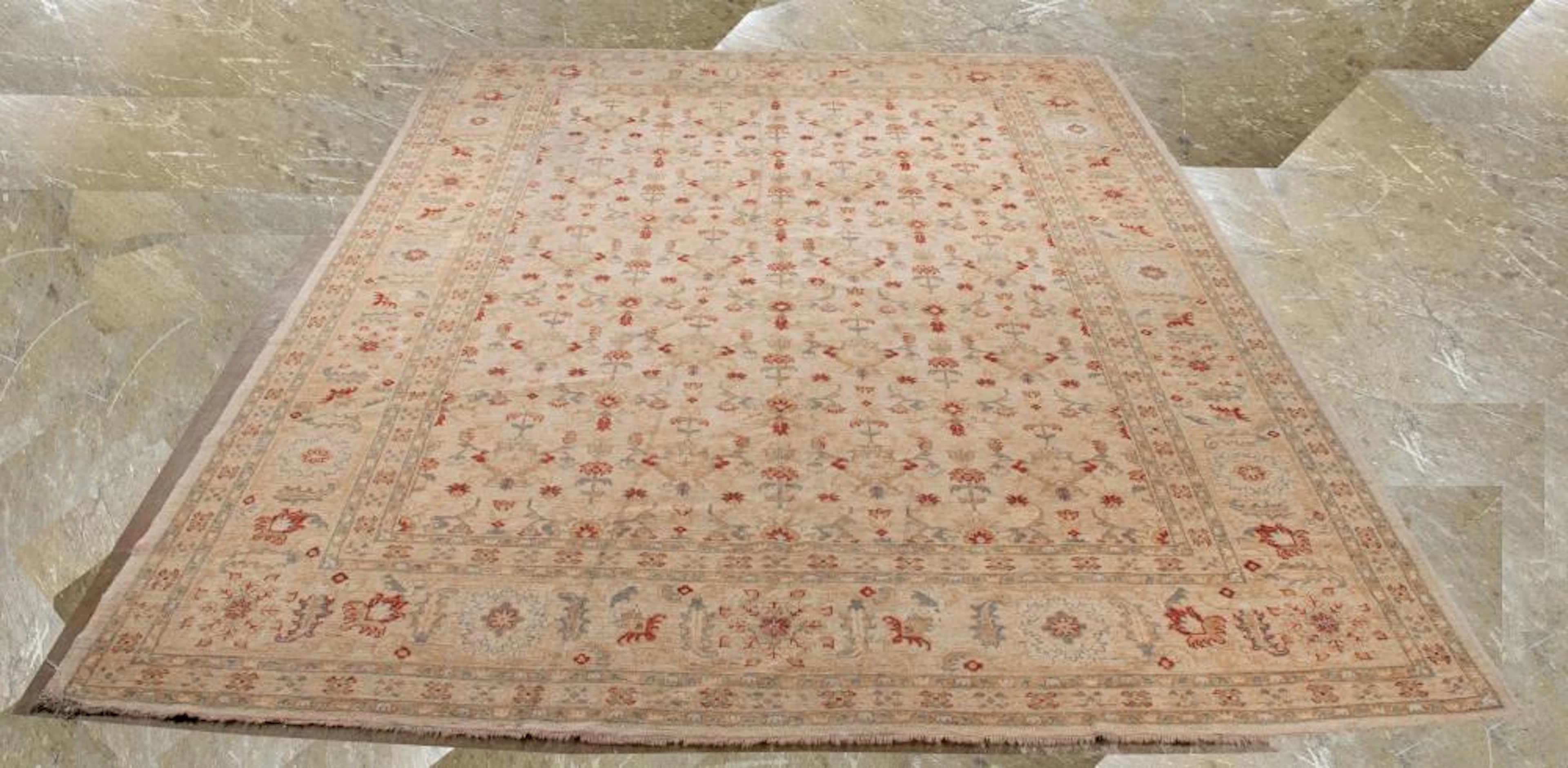 10'1" x 13'6" Oushak rug