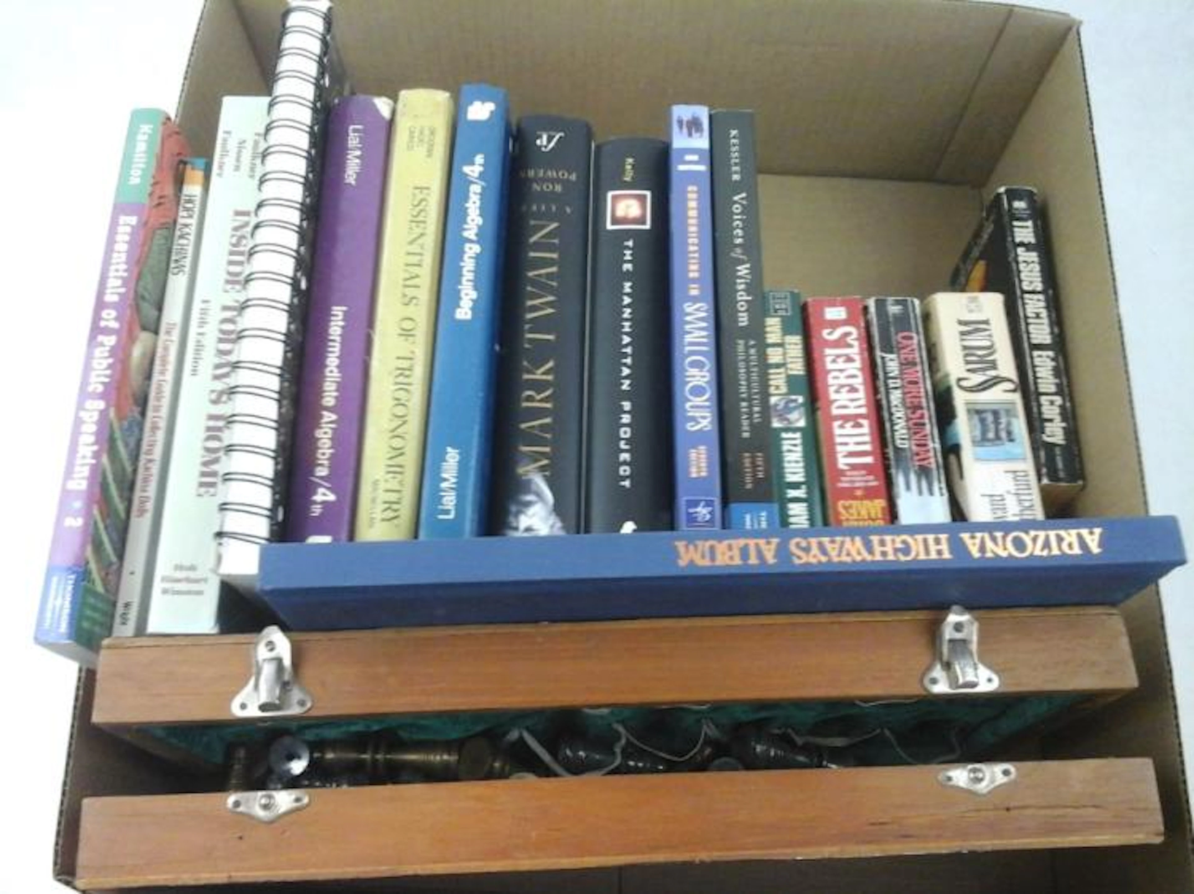 Wooden Chess Board/case W/literature