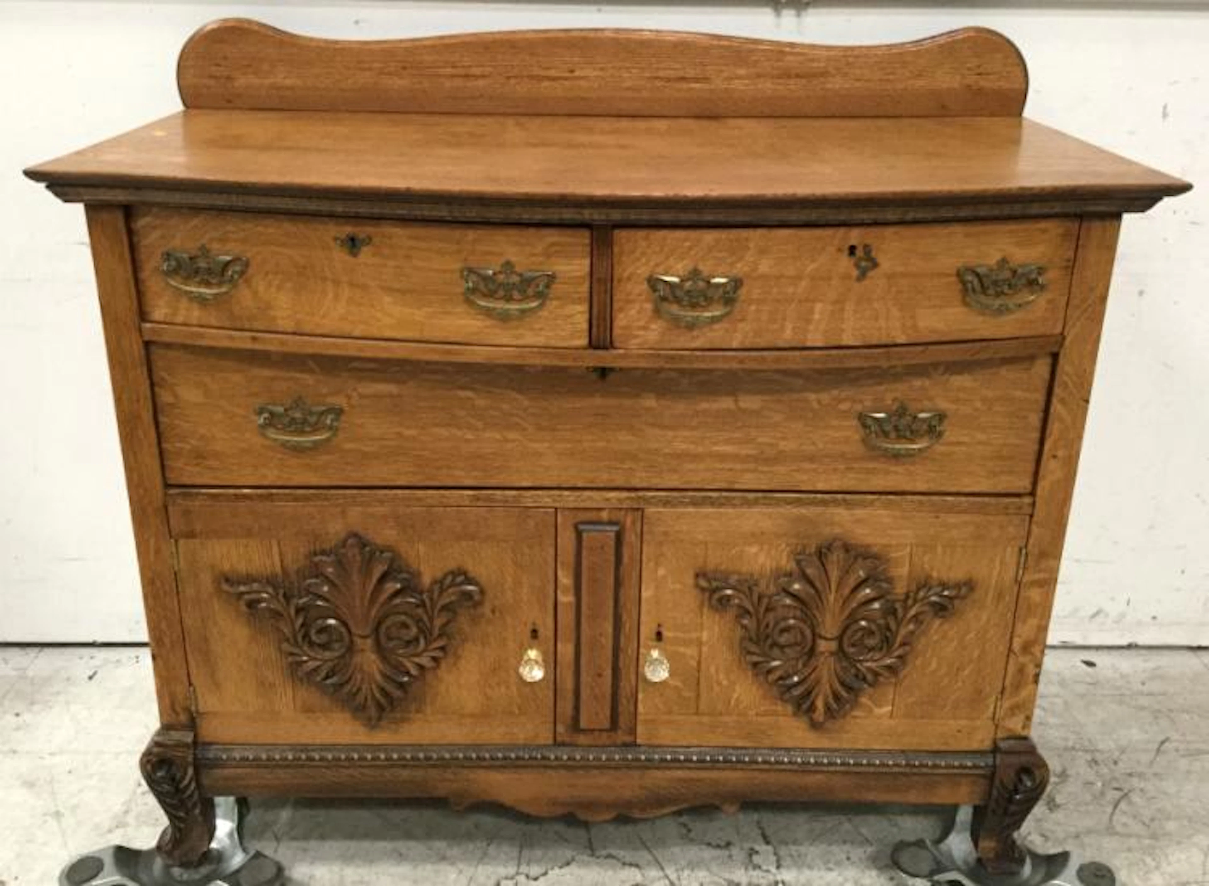 Antique Olbrich Gardens Tiger Oak Dresser