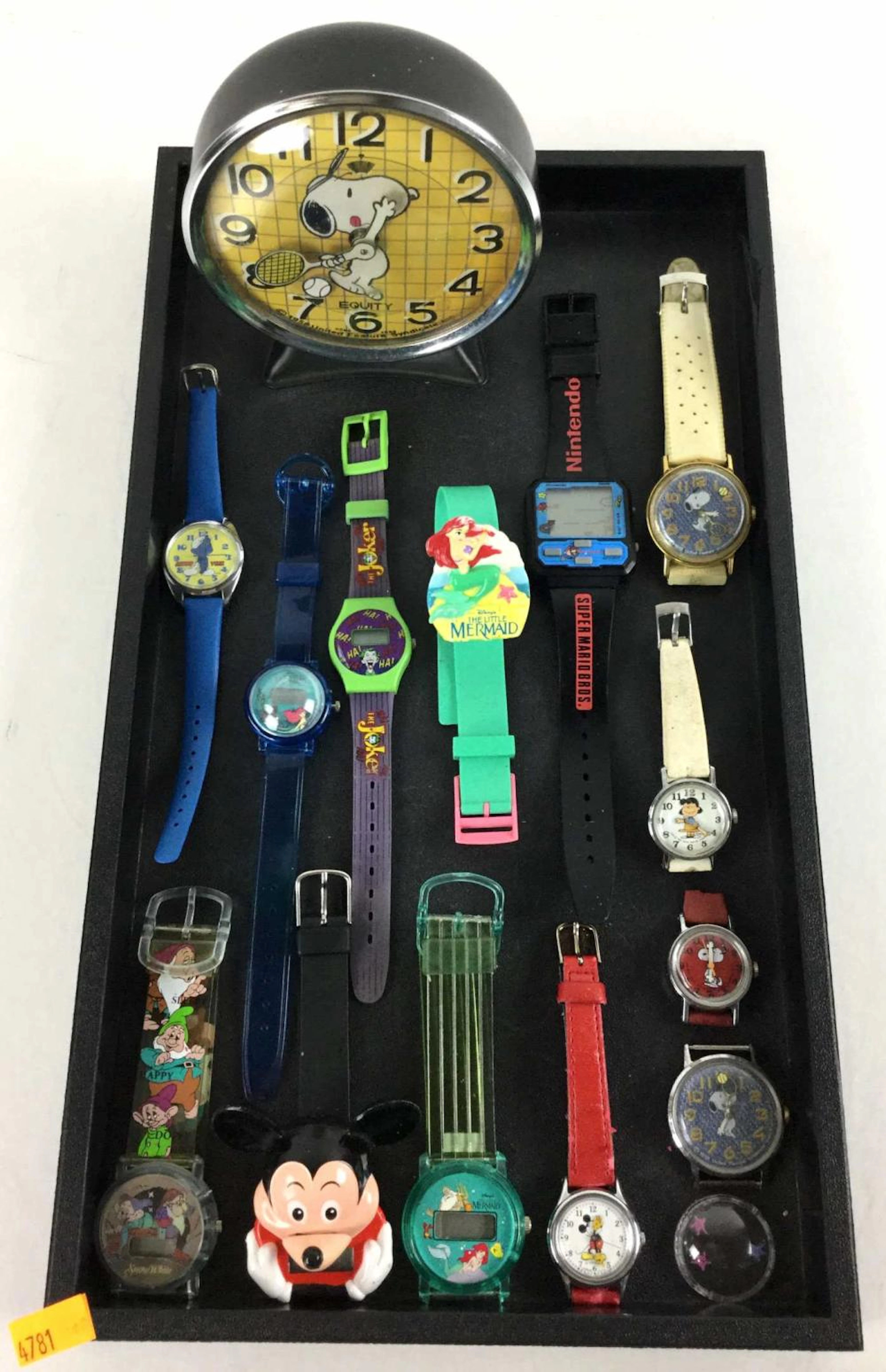 Disney & Peanuts Watches & Alarm Clock