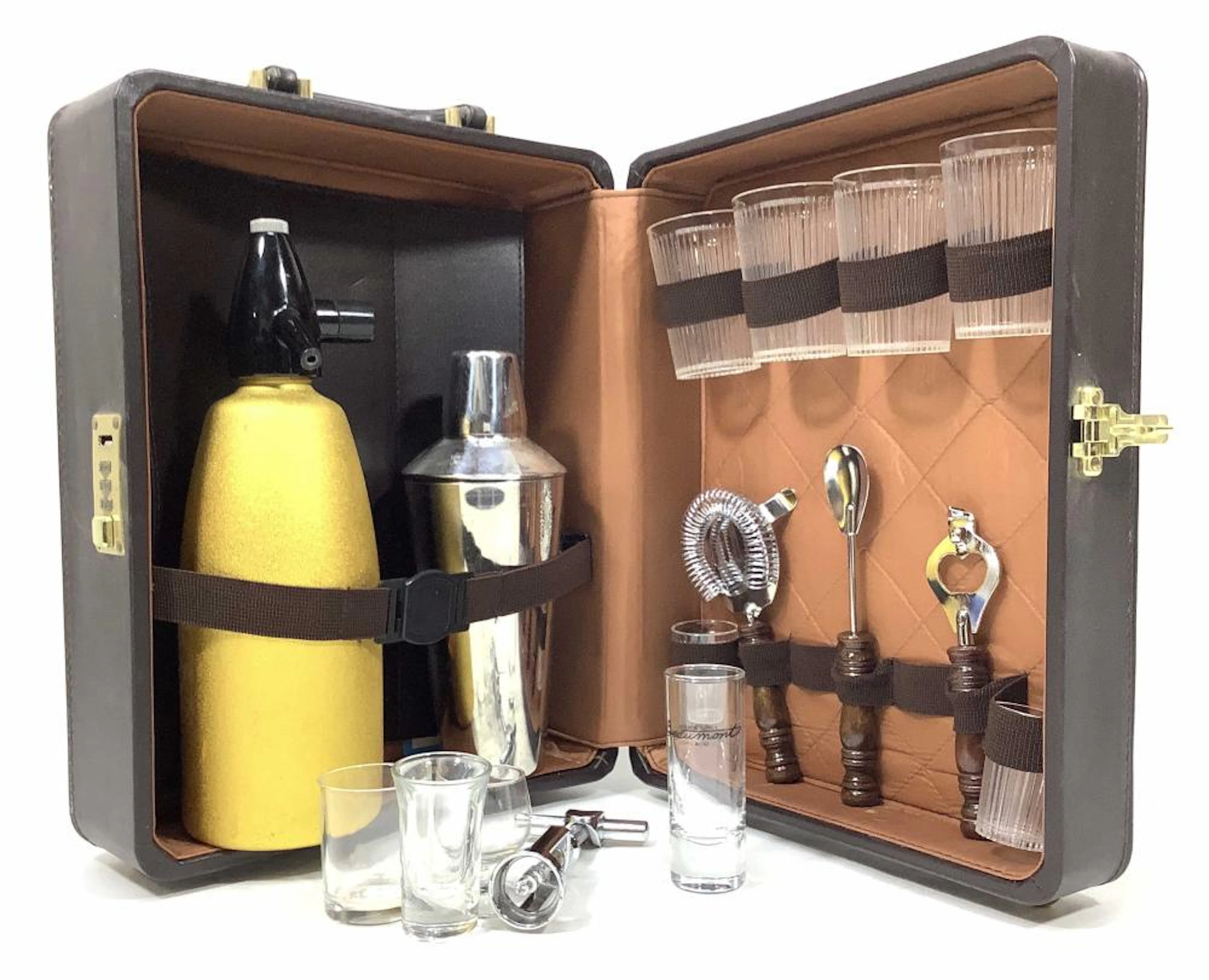 Sergio Valente Travel Bar