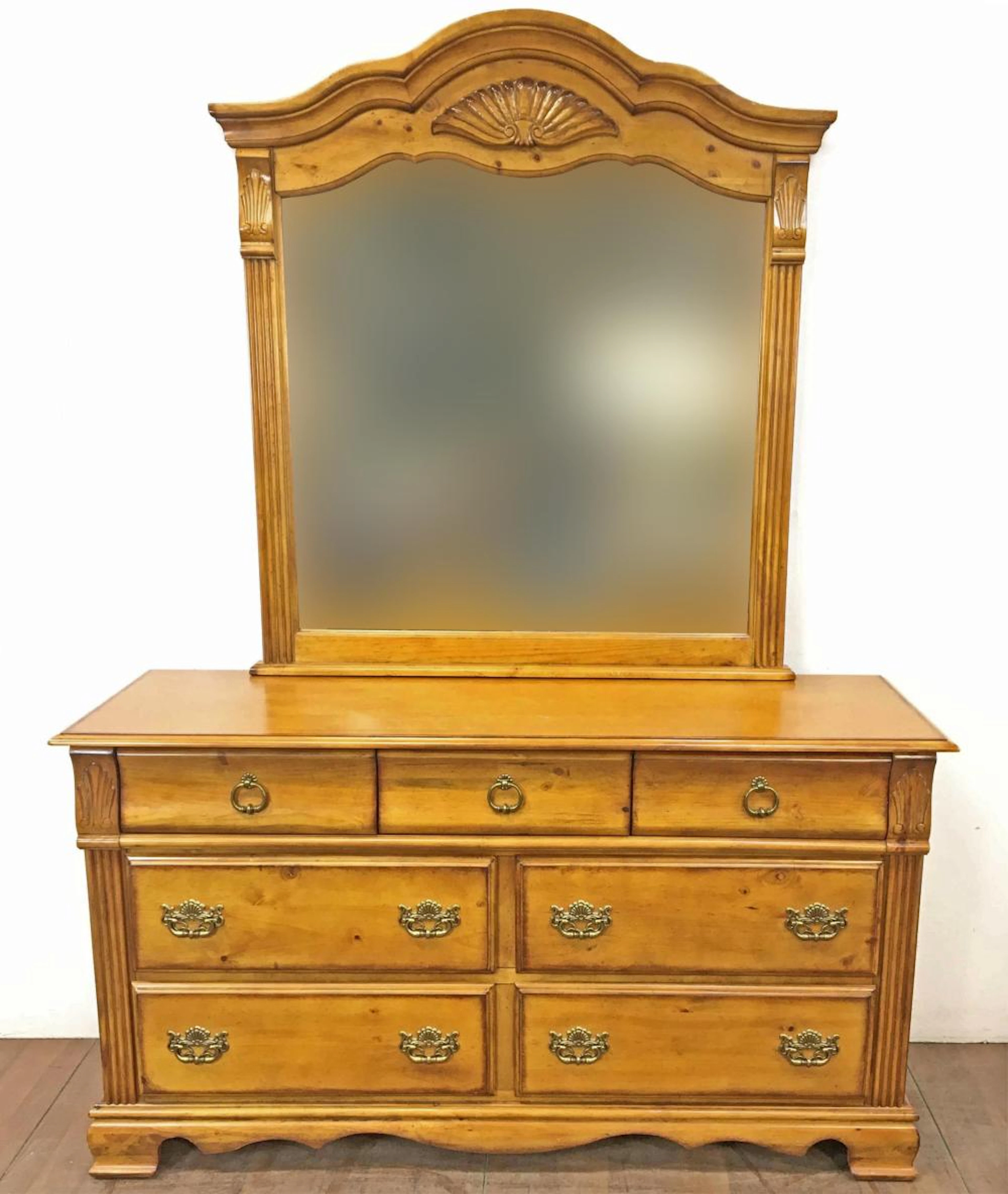 Country Americana Style Pine Dresser & Mirror