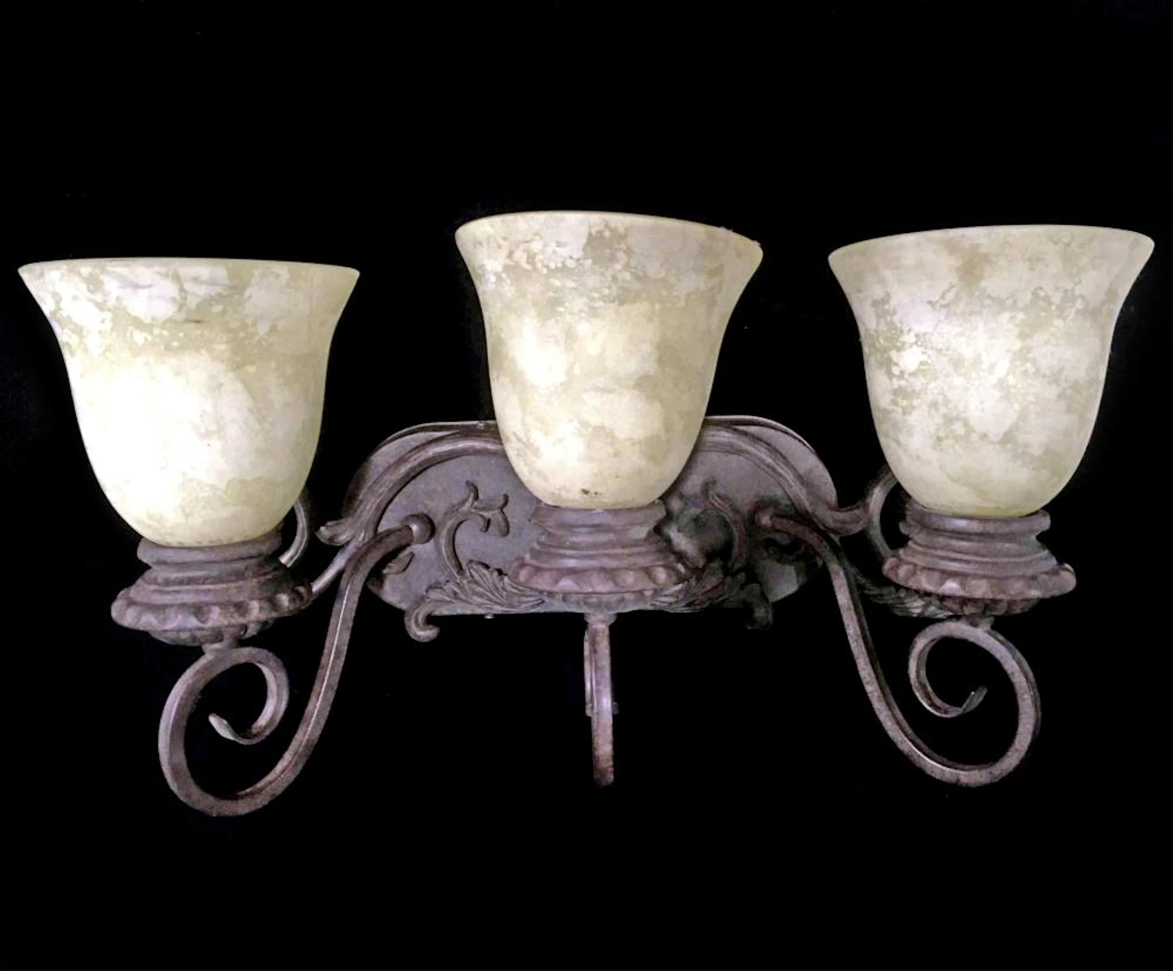 Traditional 3 Light Sconce Vanity Light Fixture