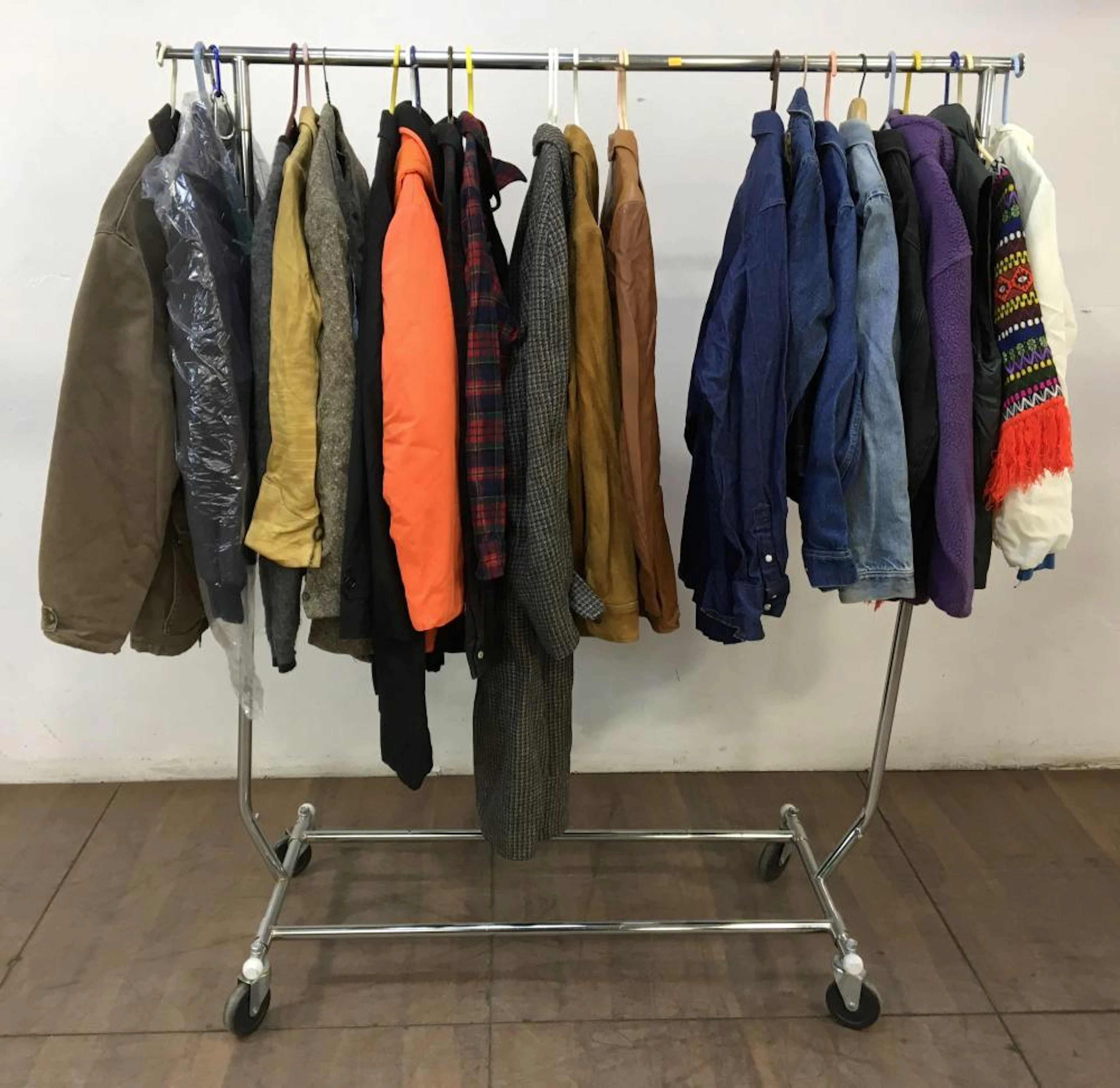 (21pc) Assorted Men?s & Women?s Vintage Coats