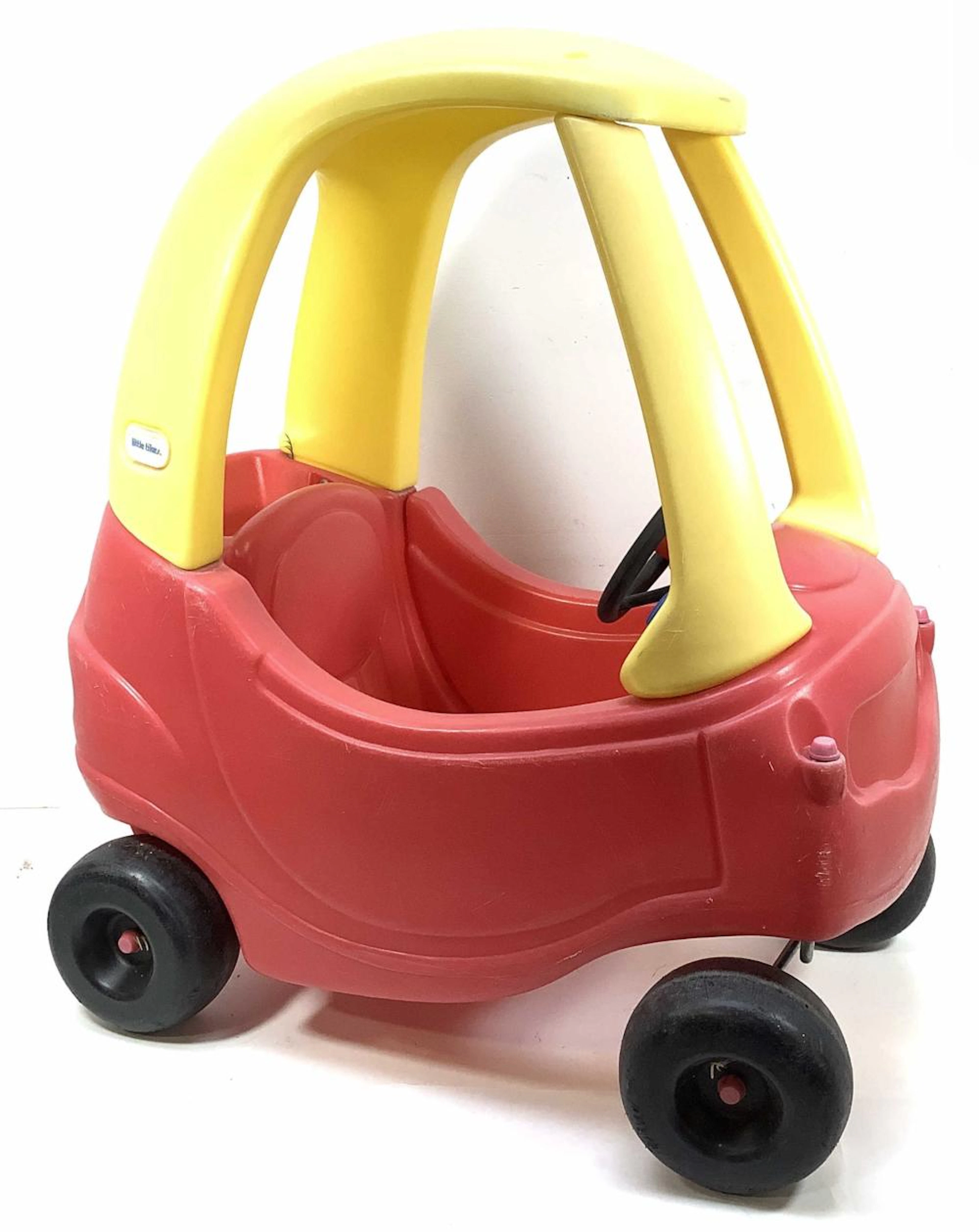 Little Tikes Cozy Coupe Ride-On Toy
