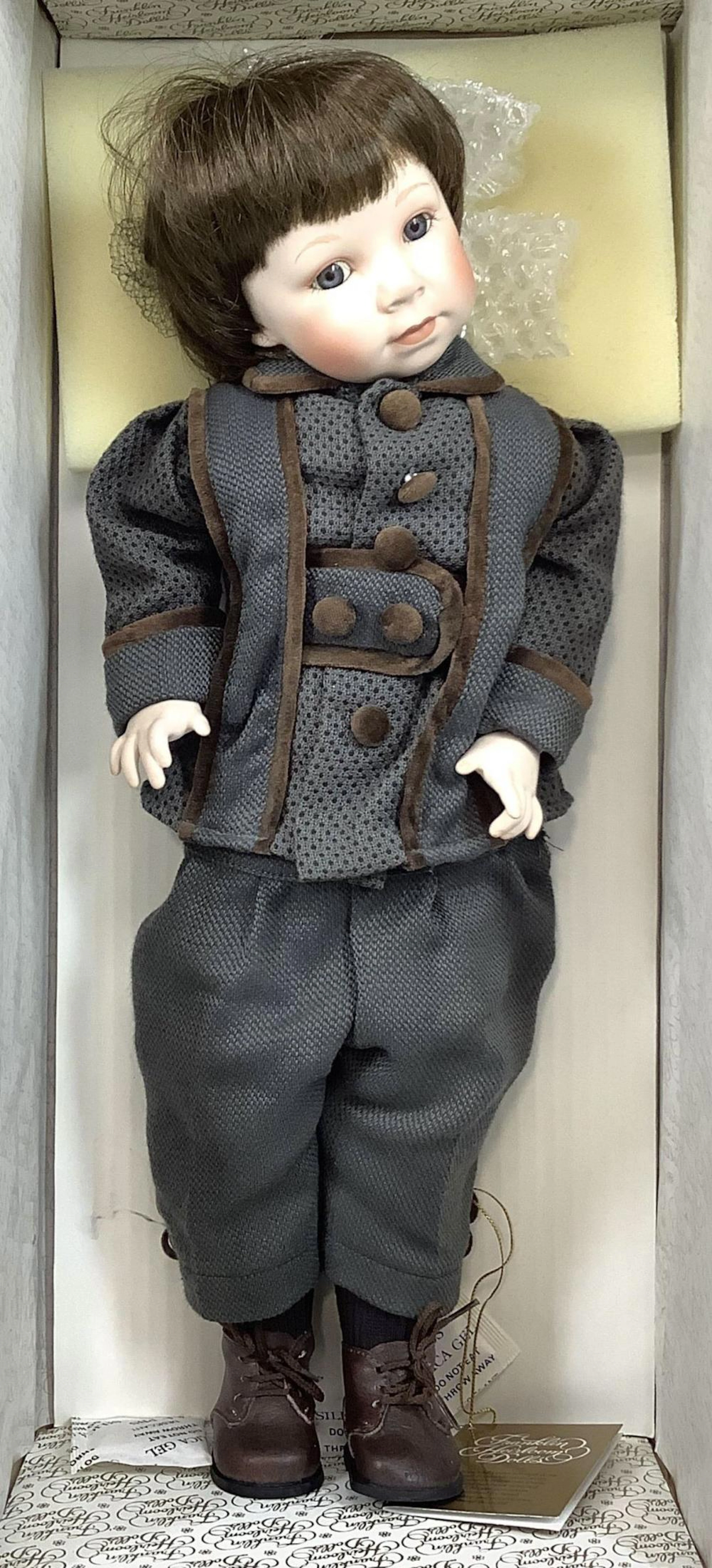 (5) Franklin Mint Collectible Dolls