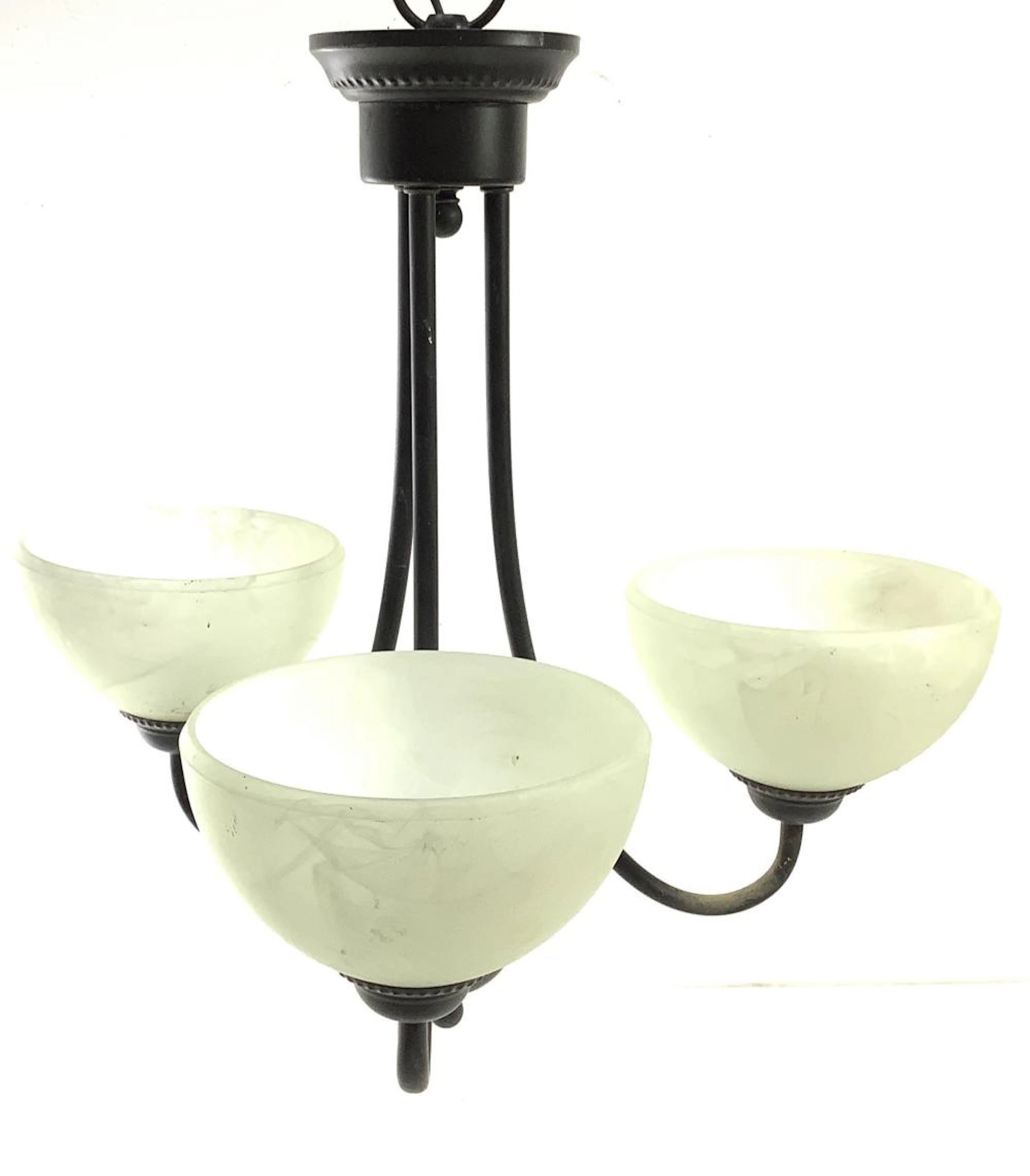 (3) Light Traditional Style Chandelier