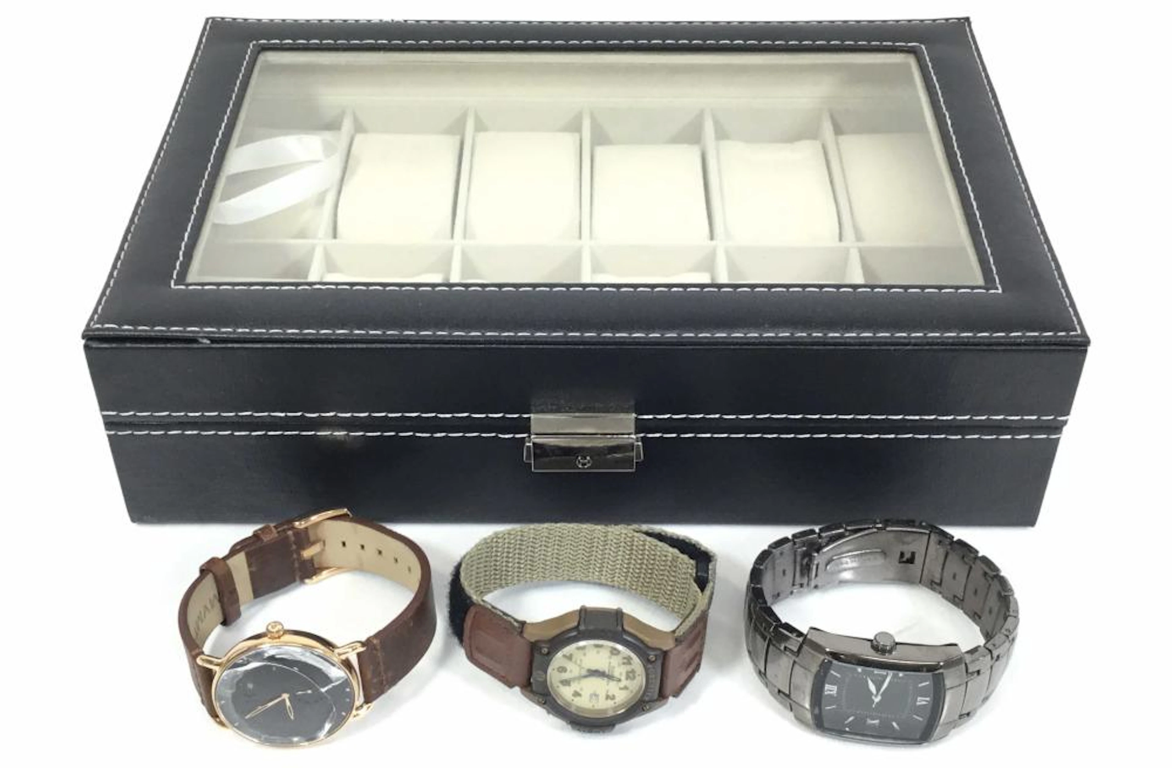 (3) Men?s Wrist Watches & Display Feat. Casio