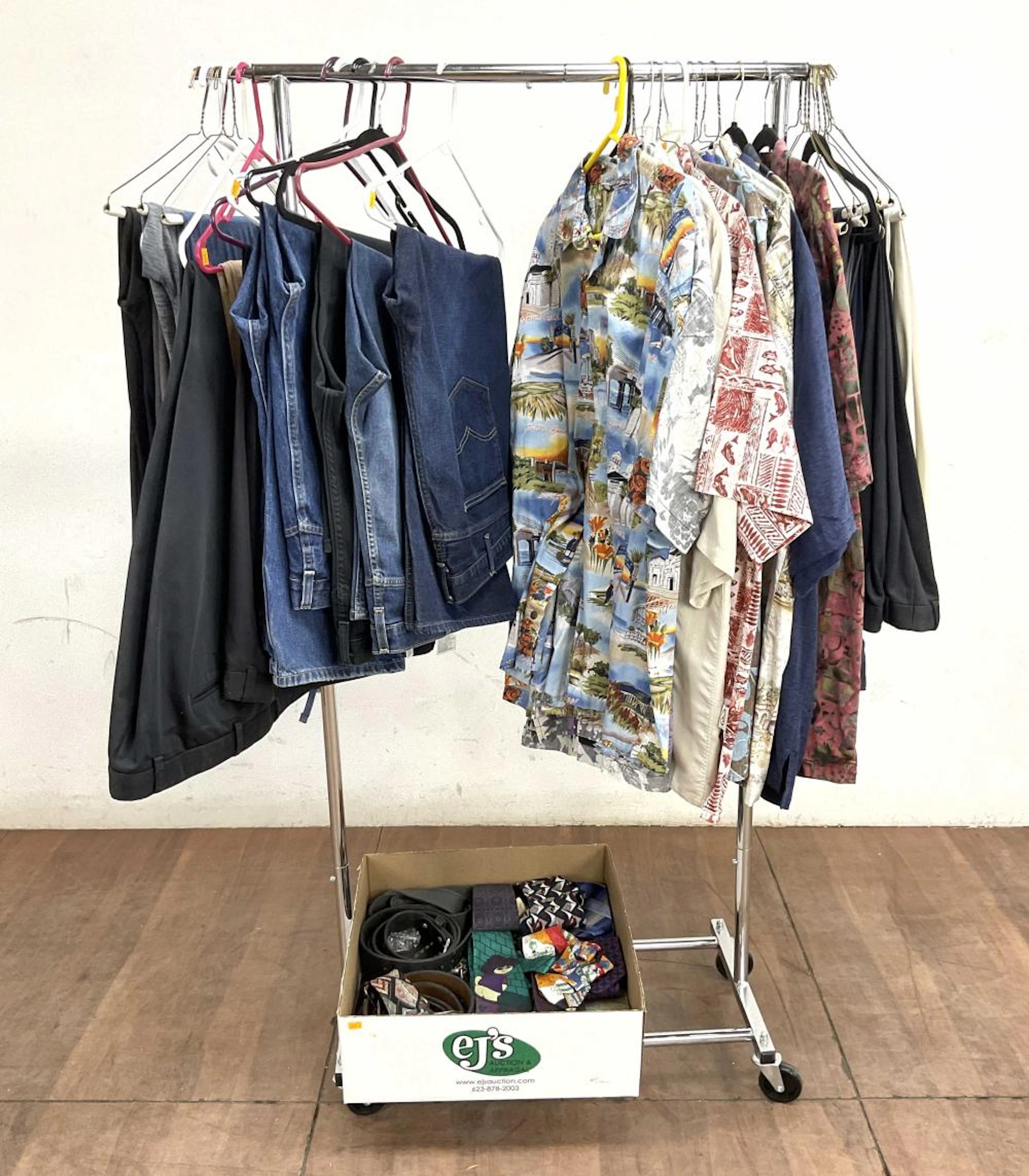 Assorted Men?s Clothing