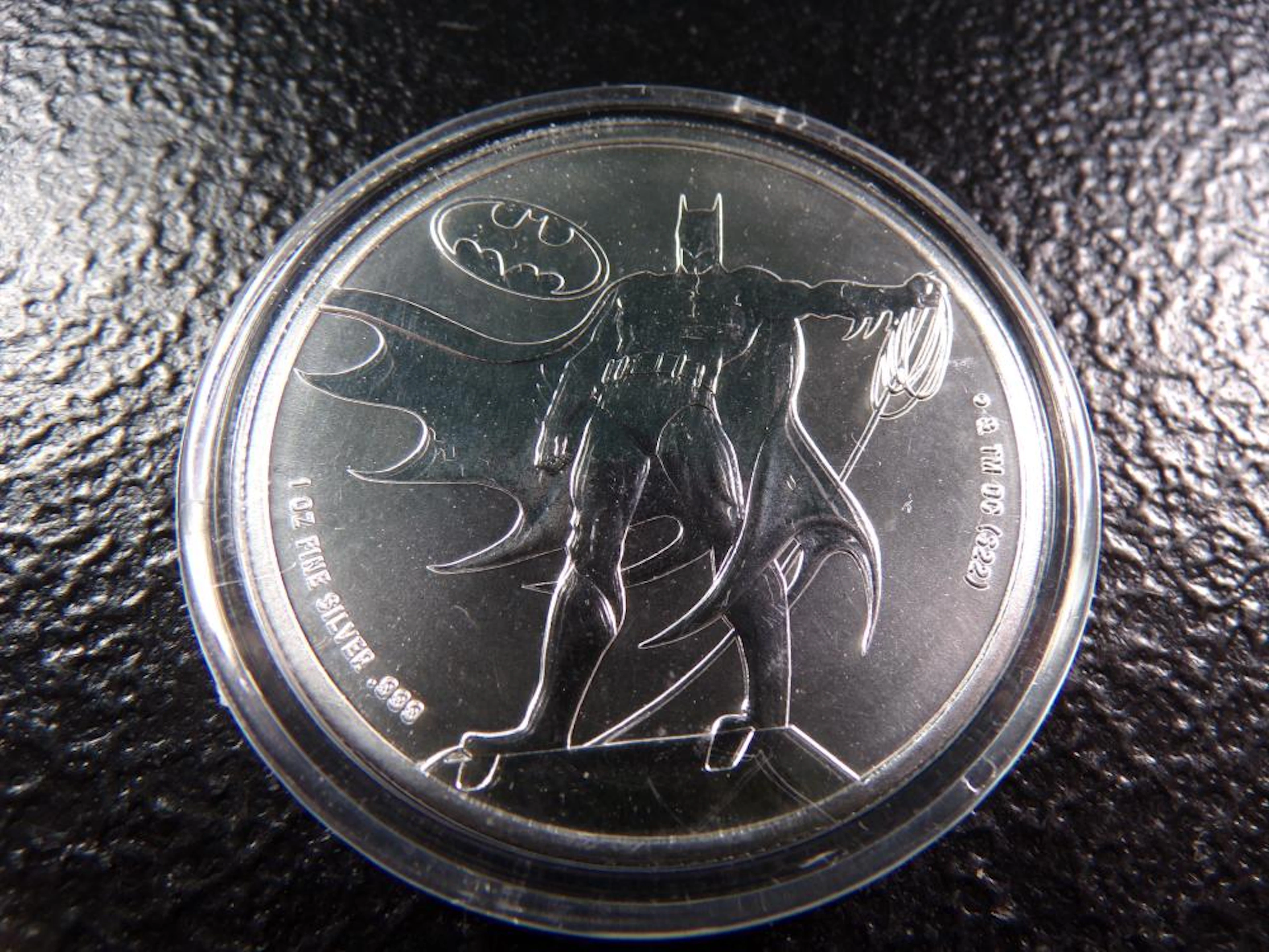 1 Oz. .999 SILVER 2023 Samoa $5 DC Comics Batman Designed Coi