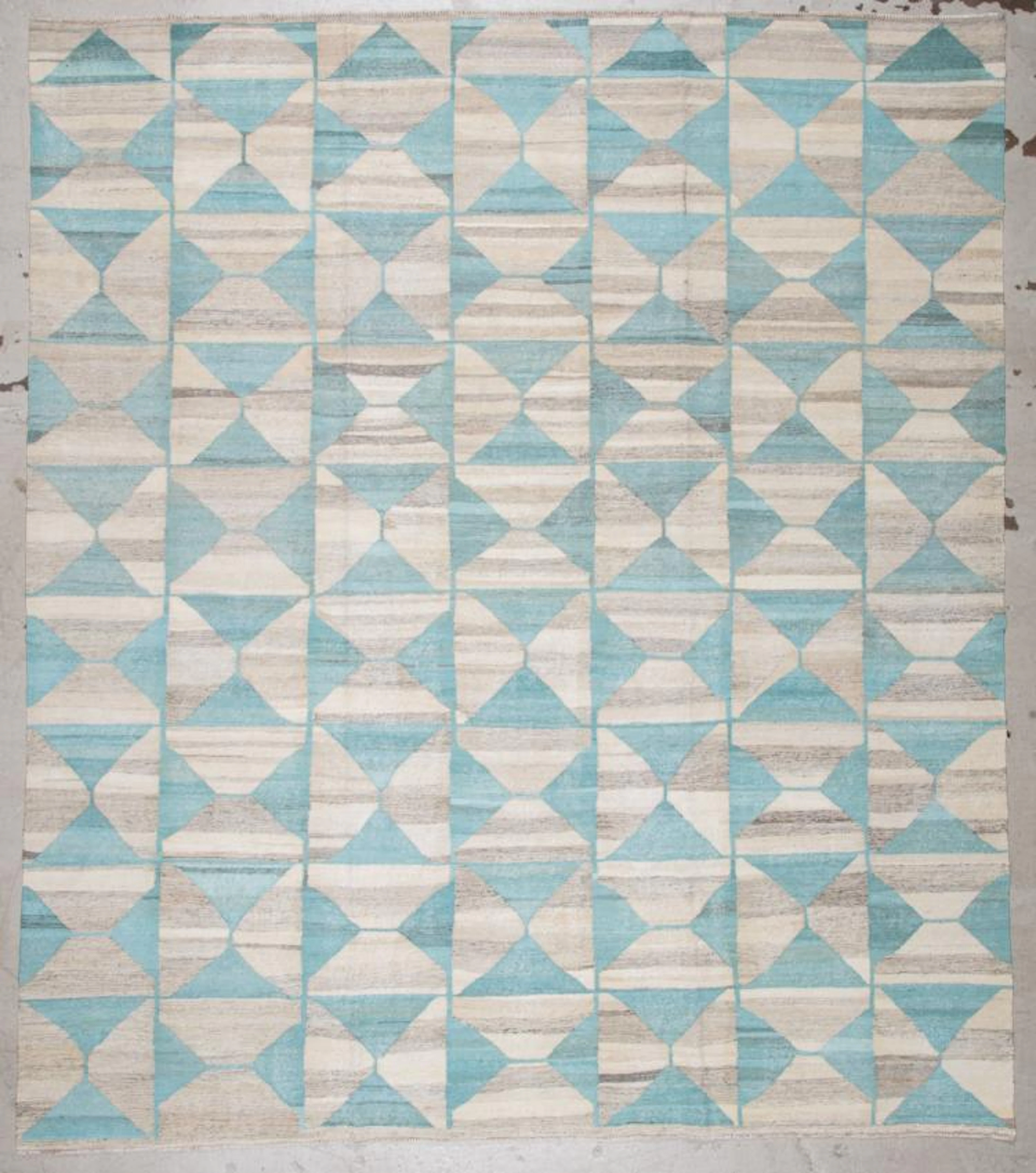 Modern Mid Century Style Kilim: 8'3'' x 9'6'' (251 x 290 cm)