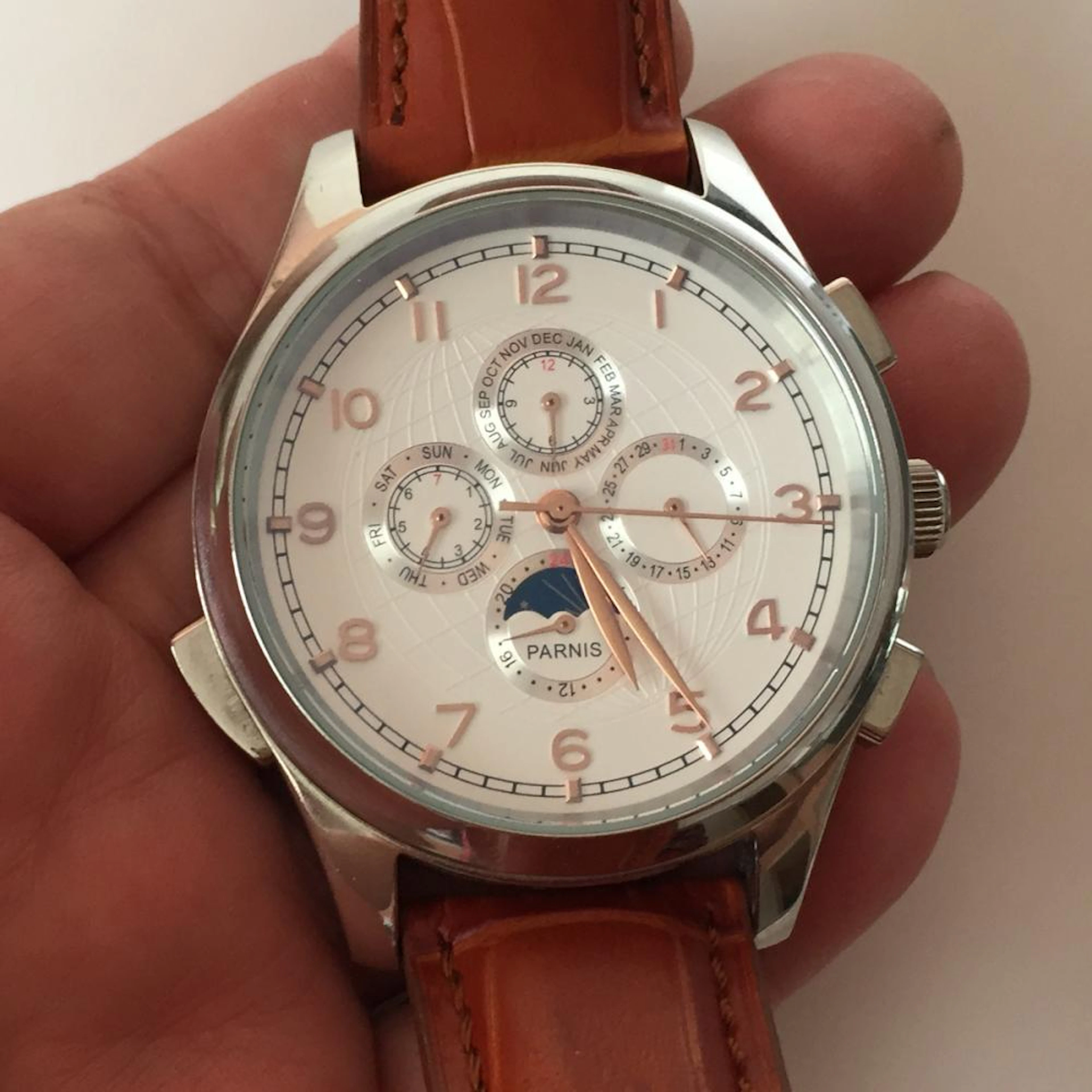 Silver tone round mens PARNIS Quartz Chronograph white...