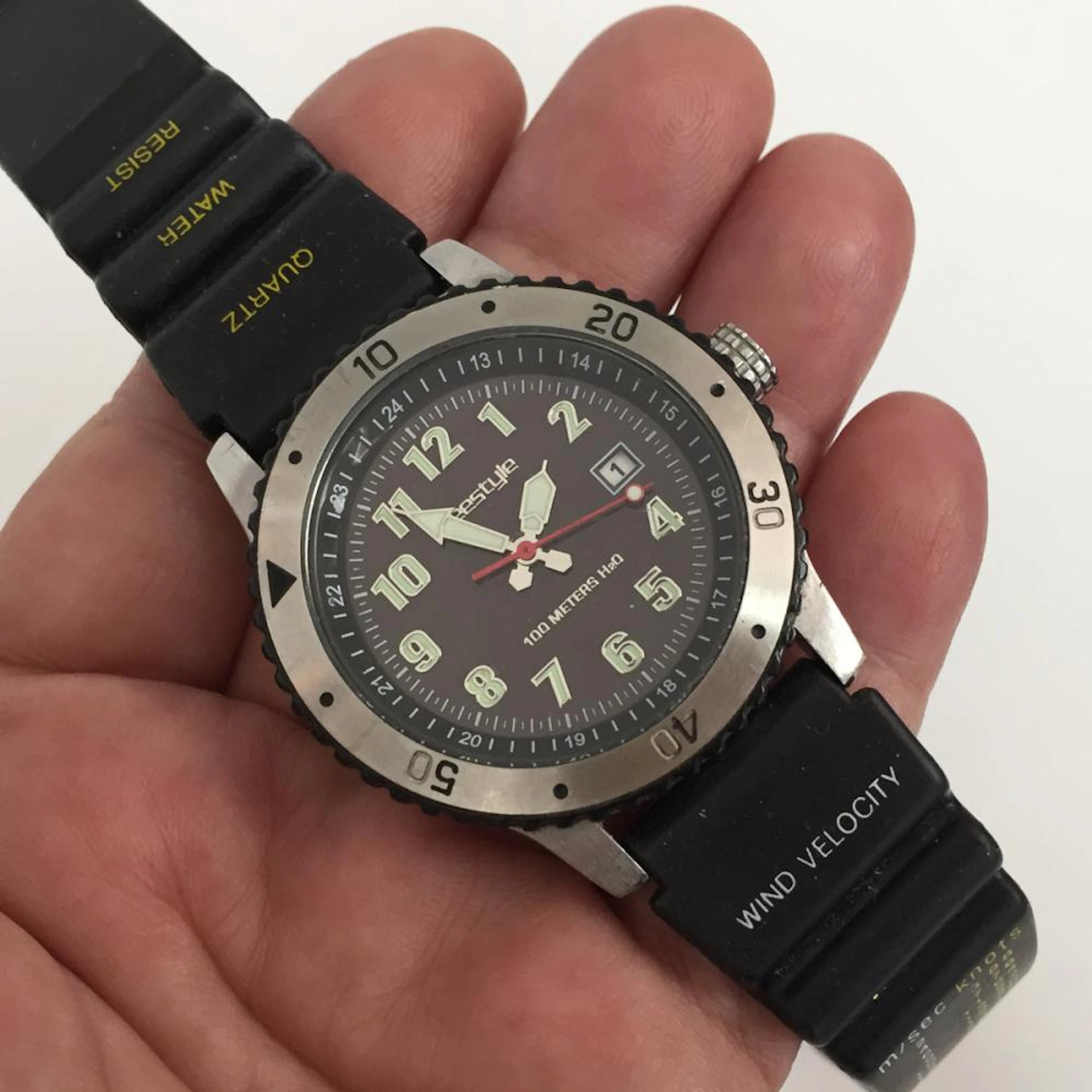 Silver tone round men's Freestyle Date Quartz watch with...