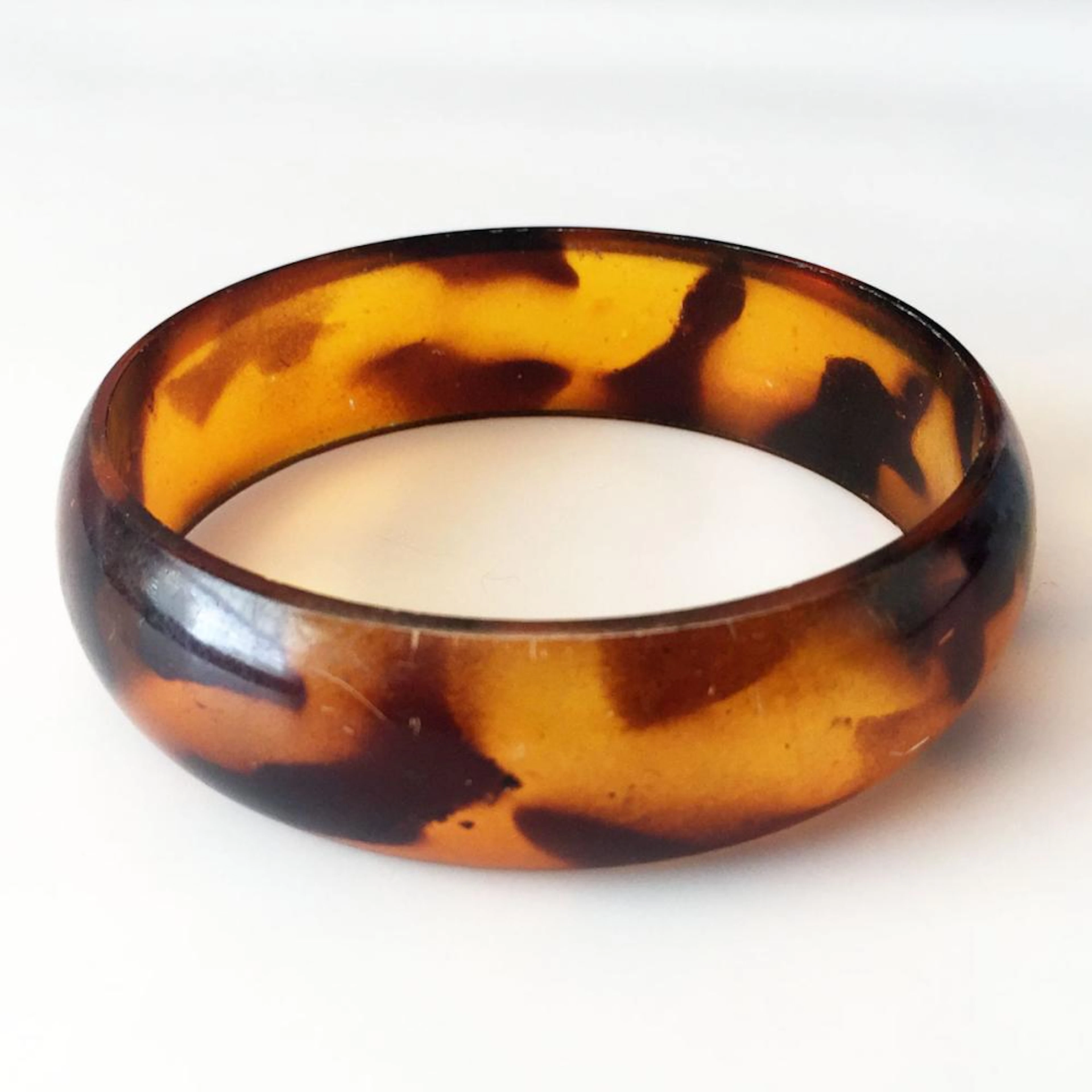 Leopard cheetah print plastic bangle bracelet