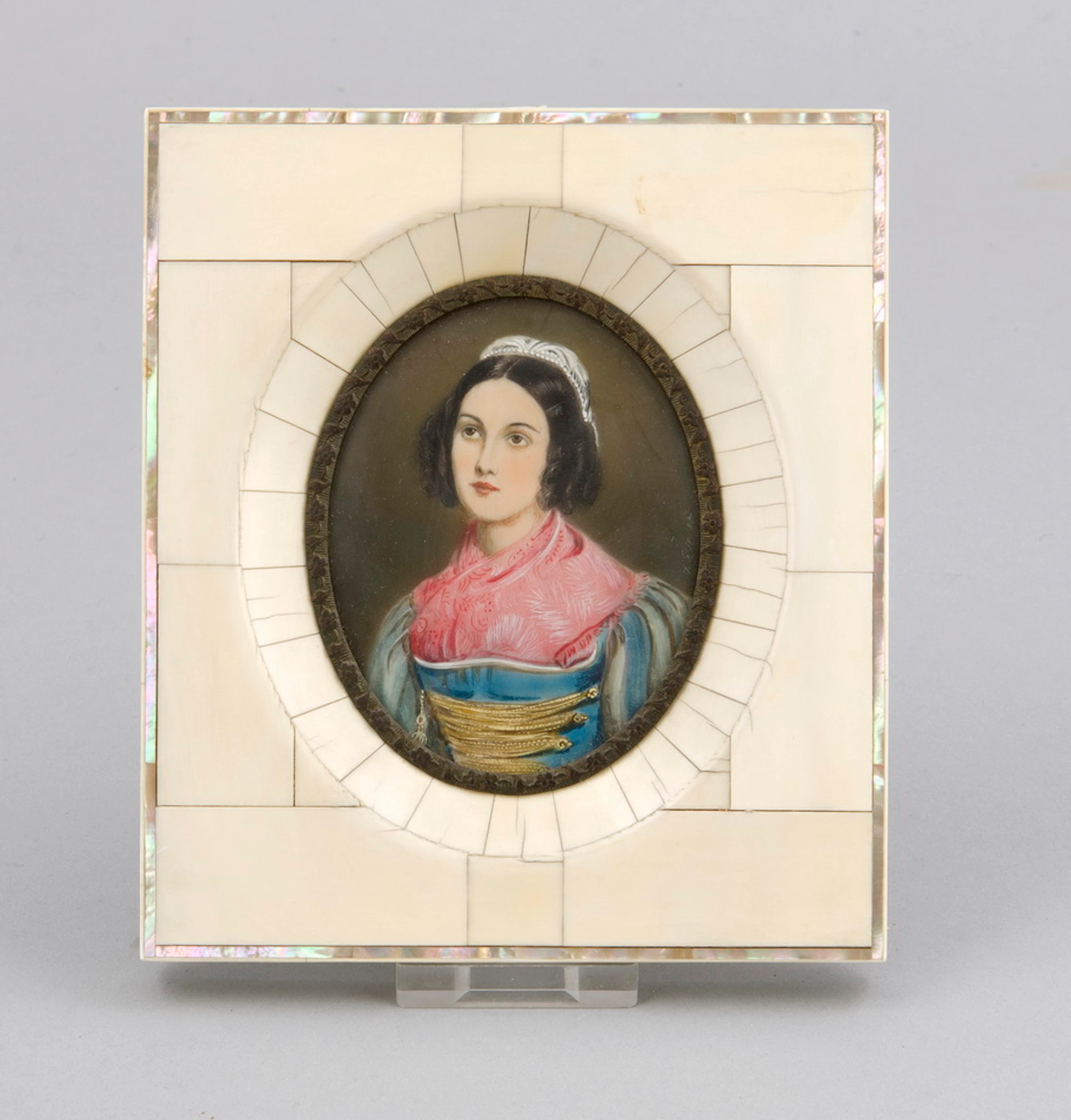 Beinminiatur 1