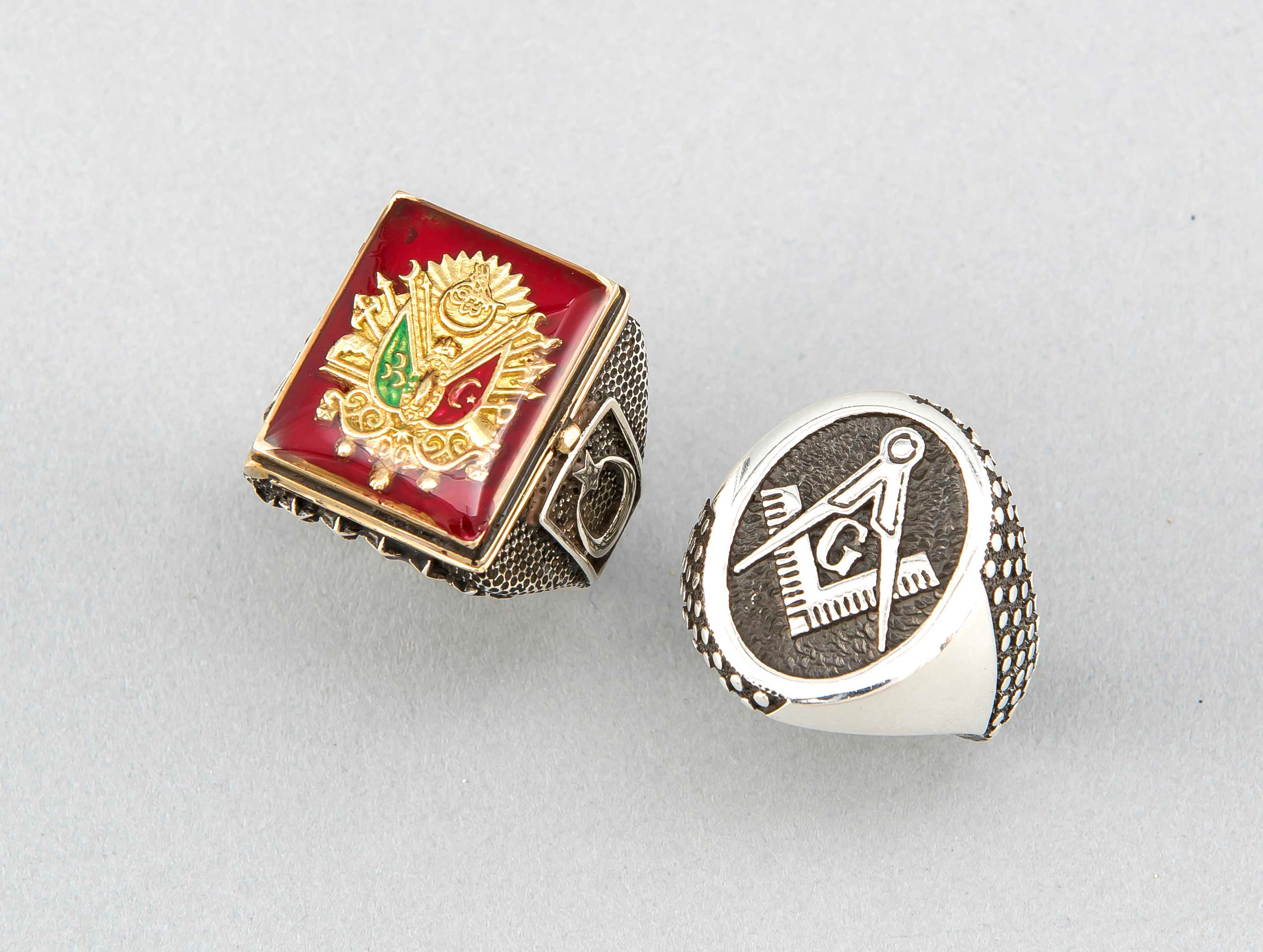Wappenring und Freimaurer-Ring, 20