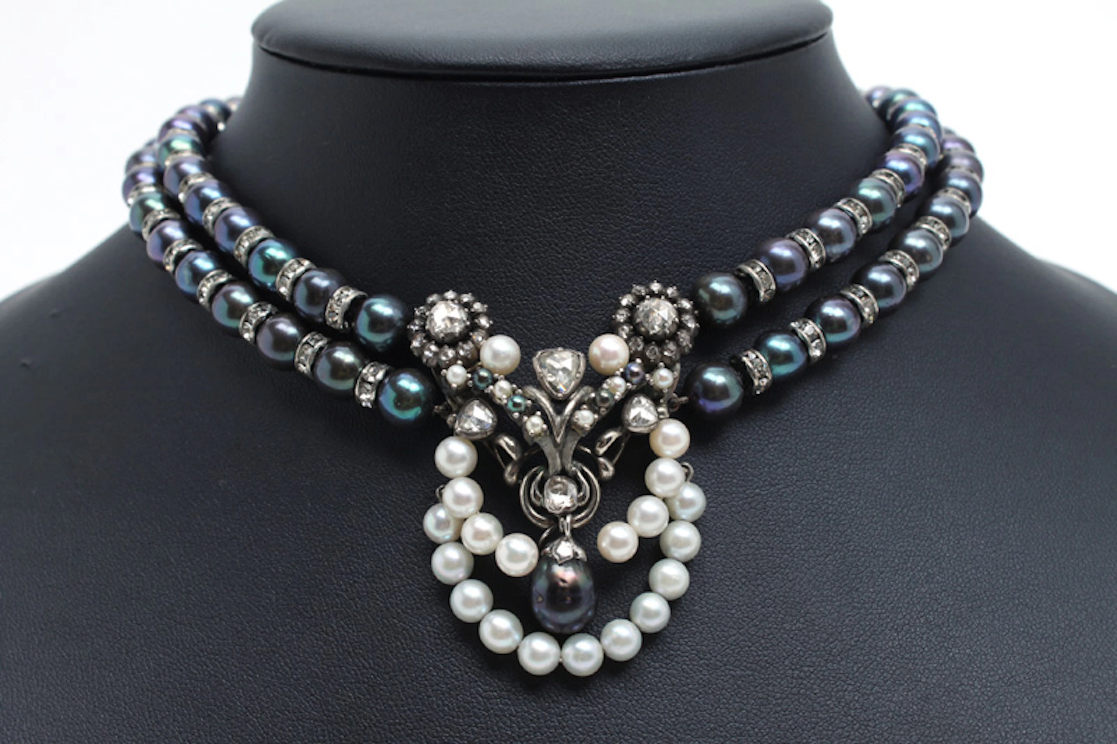 Collier 2 rangs perles grises et perles blanches,diamants taille ancienne