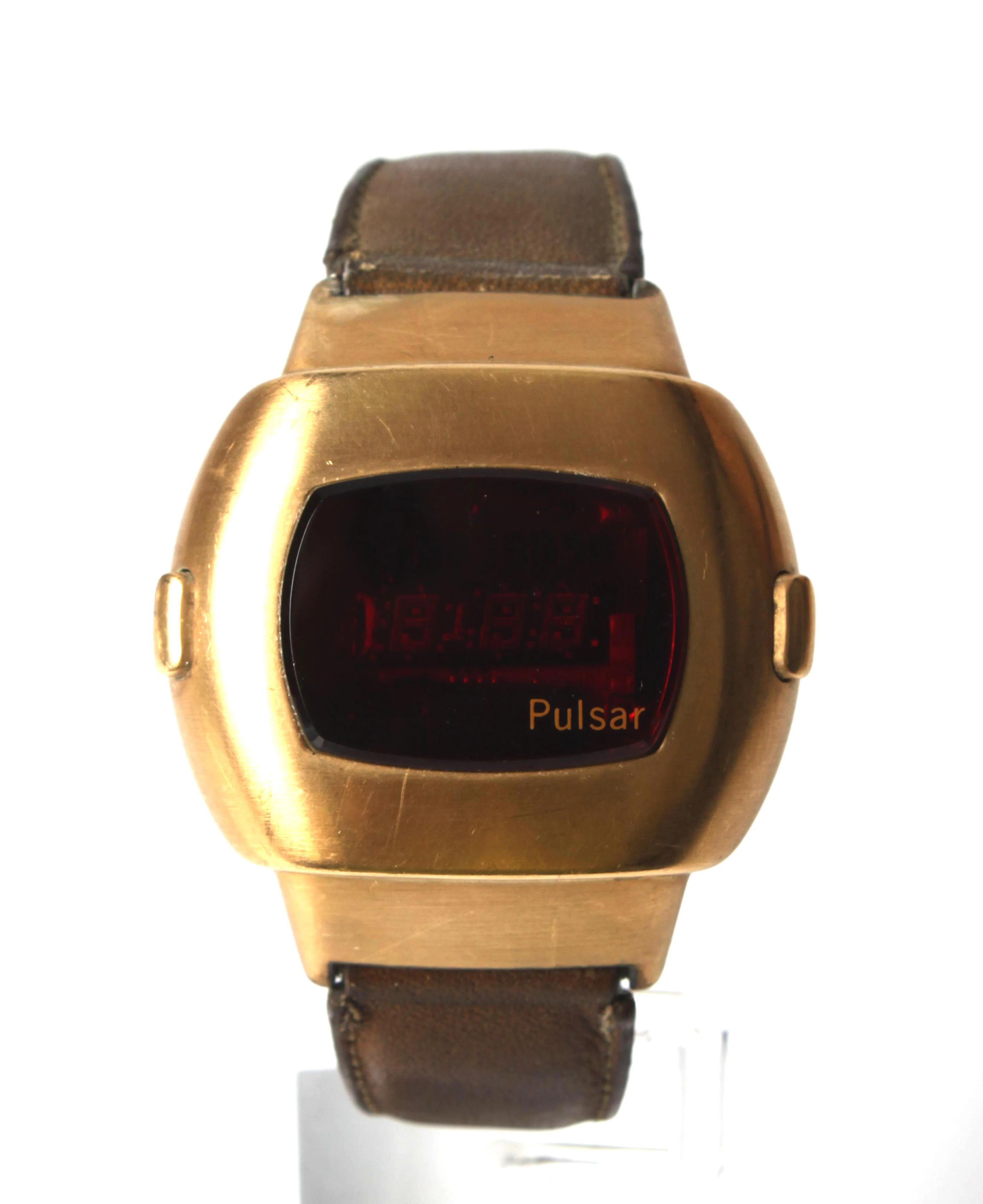 Pulsar@, montre en métal doré, quartz, larg. 49 mm