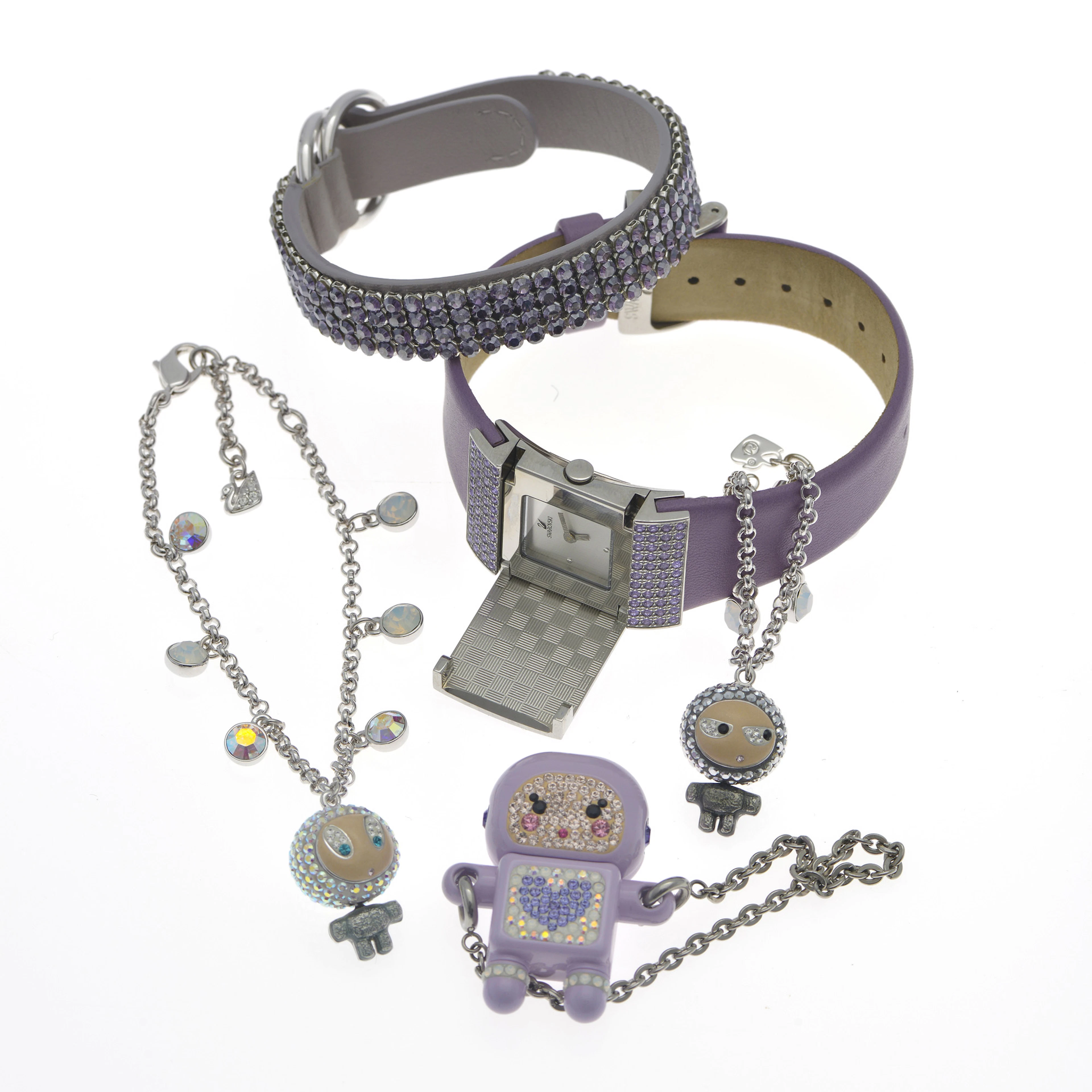Swarovski@ lot de bijoux en métal et cristaux comprenant 1 montre