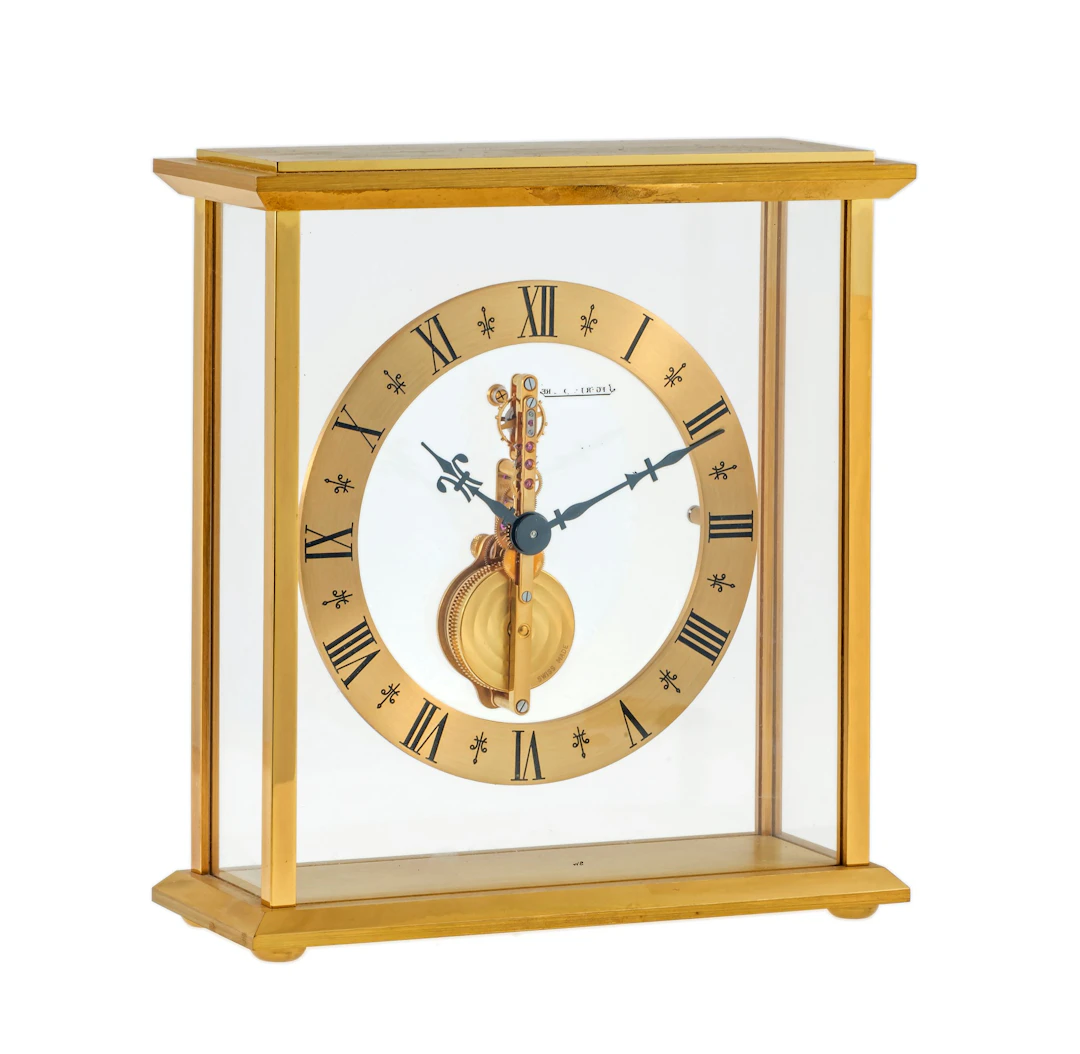 Jaeger@-LeCoultre, pendulette squelette baguette métal doré