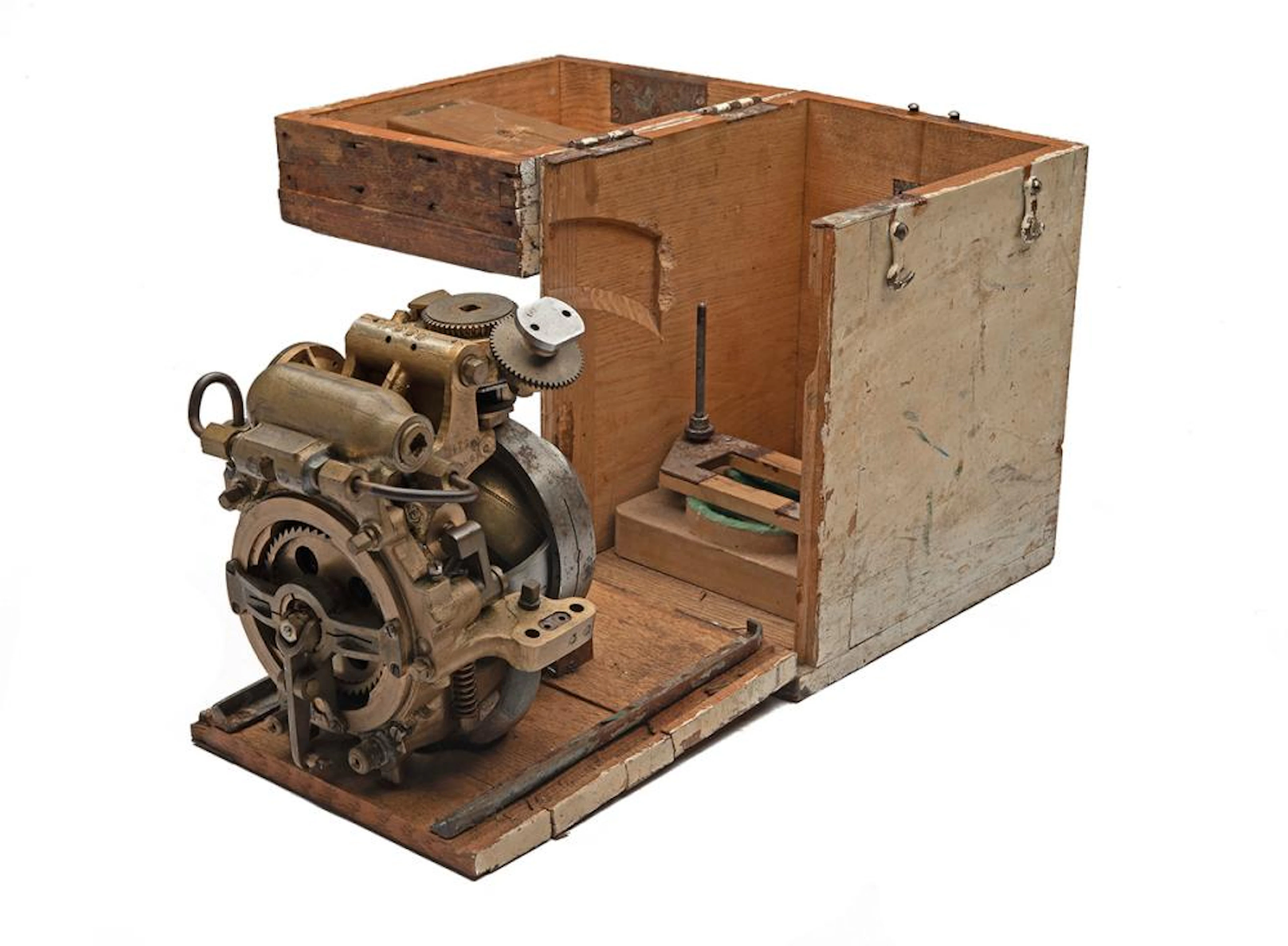 A RARE CASED WORLD WAR TWO IMPERIAL JAPANESE NAVY TORPEDO GYROSCOPE,