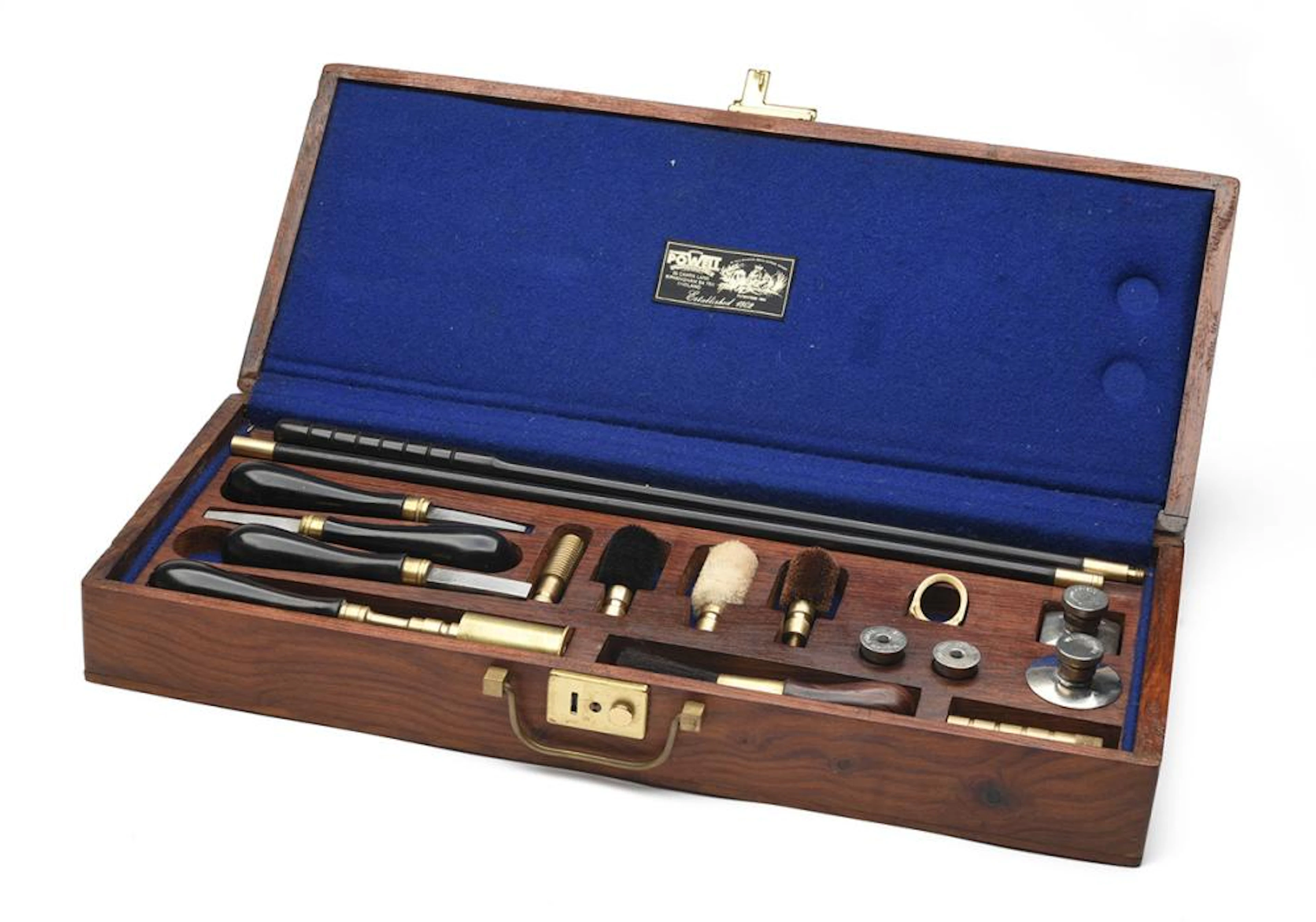 A PRESENTATION 12-BORE DELUXE GUN ACCESSORY AND CLEANING KIT,