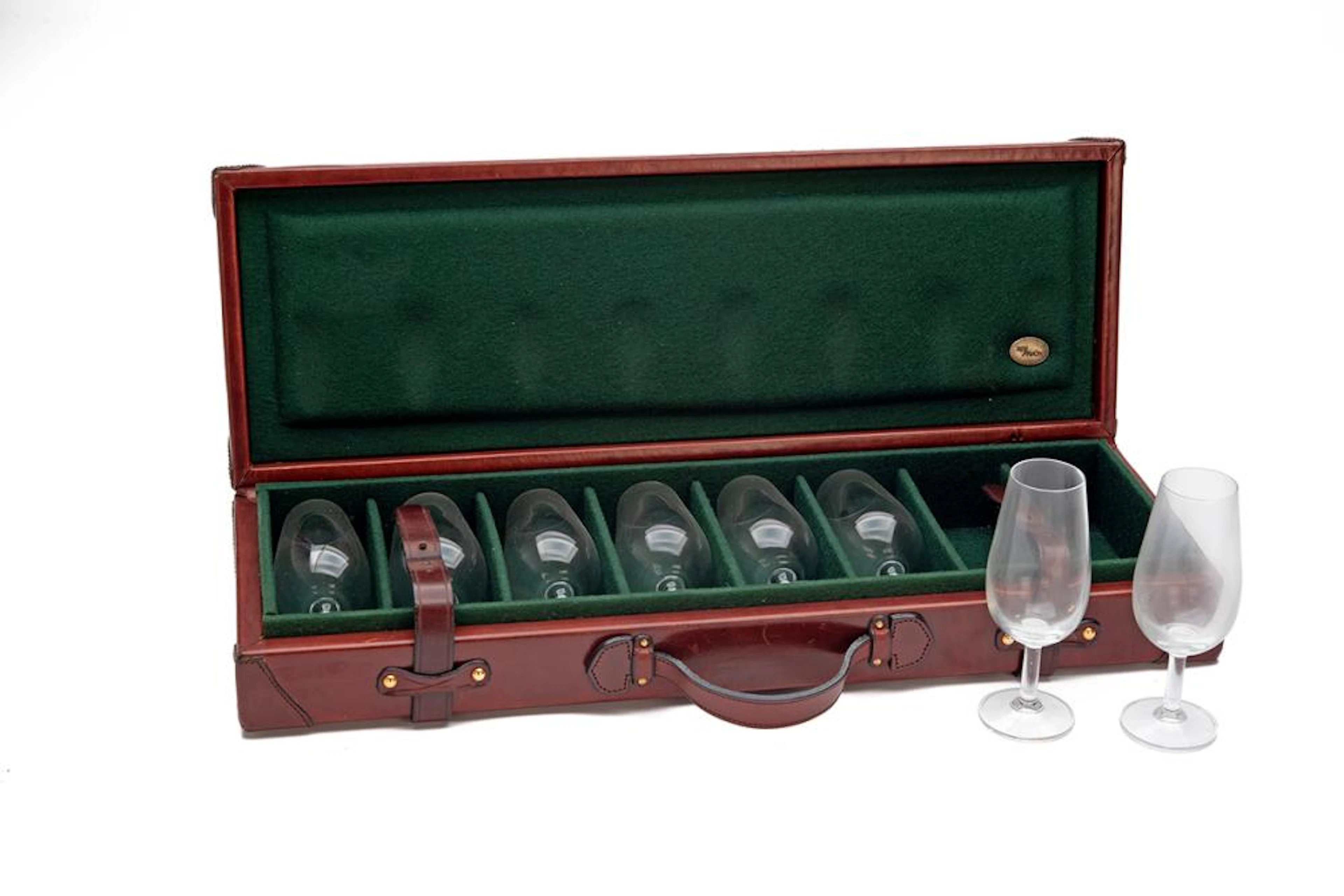 REY PAVON A CASED SET OF EIGHT PORT GLASSES,