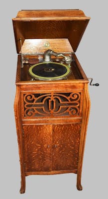 c1920 Paramount Talking Machine Phonograph | Barnebys