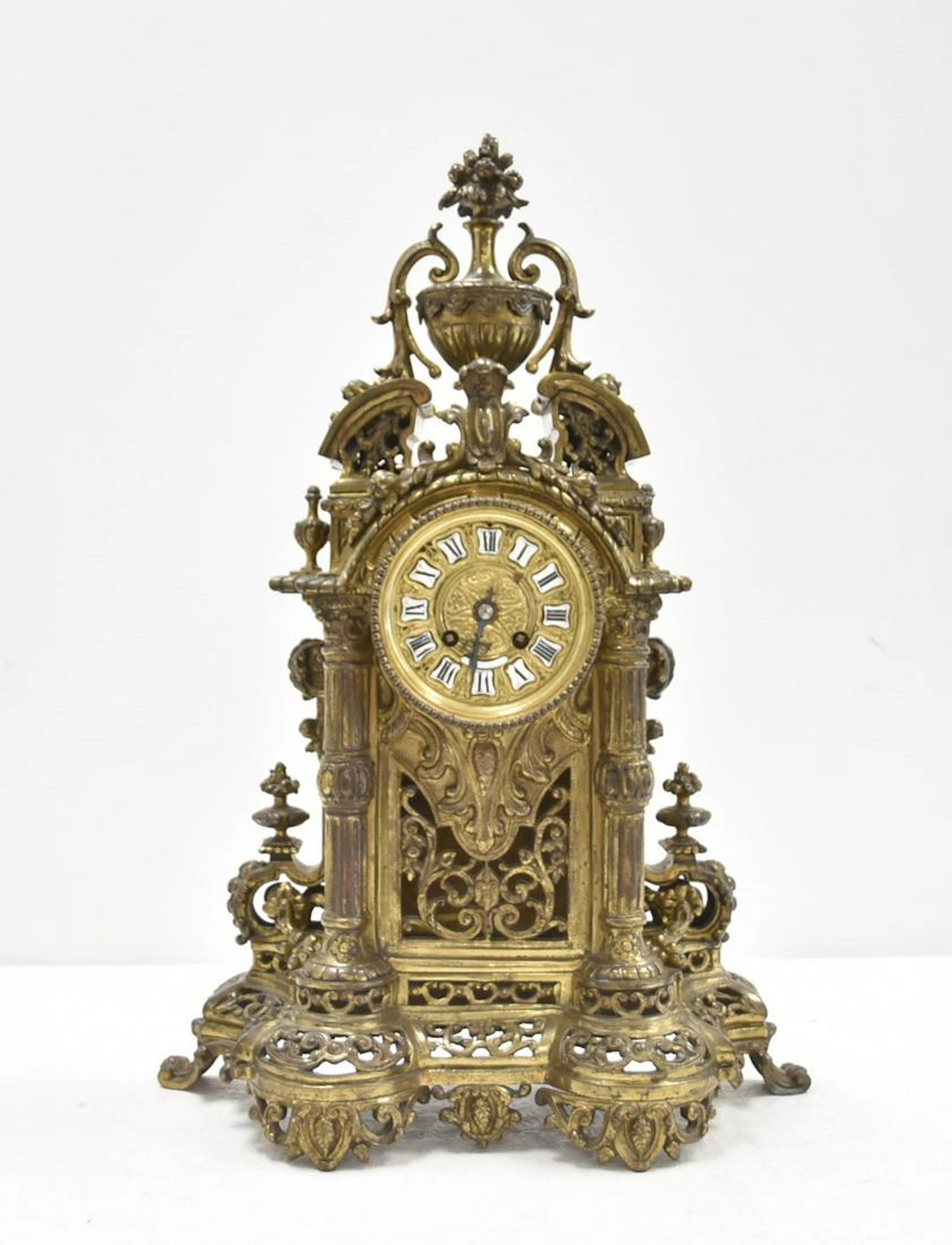 ORNATE FRENCH BRONZE MANTLE CLOCK