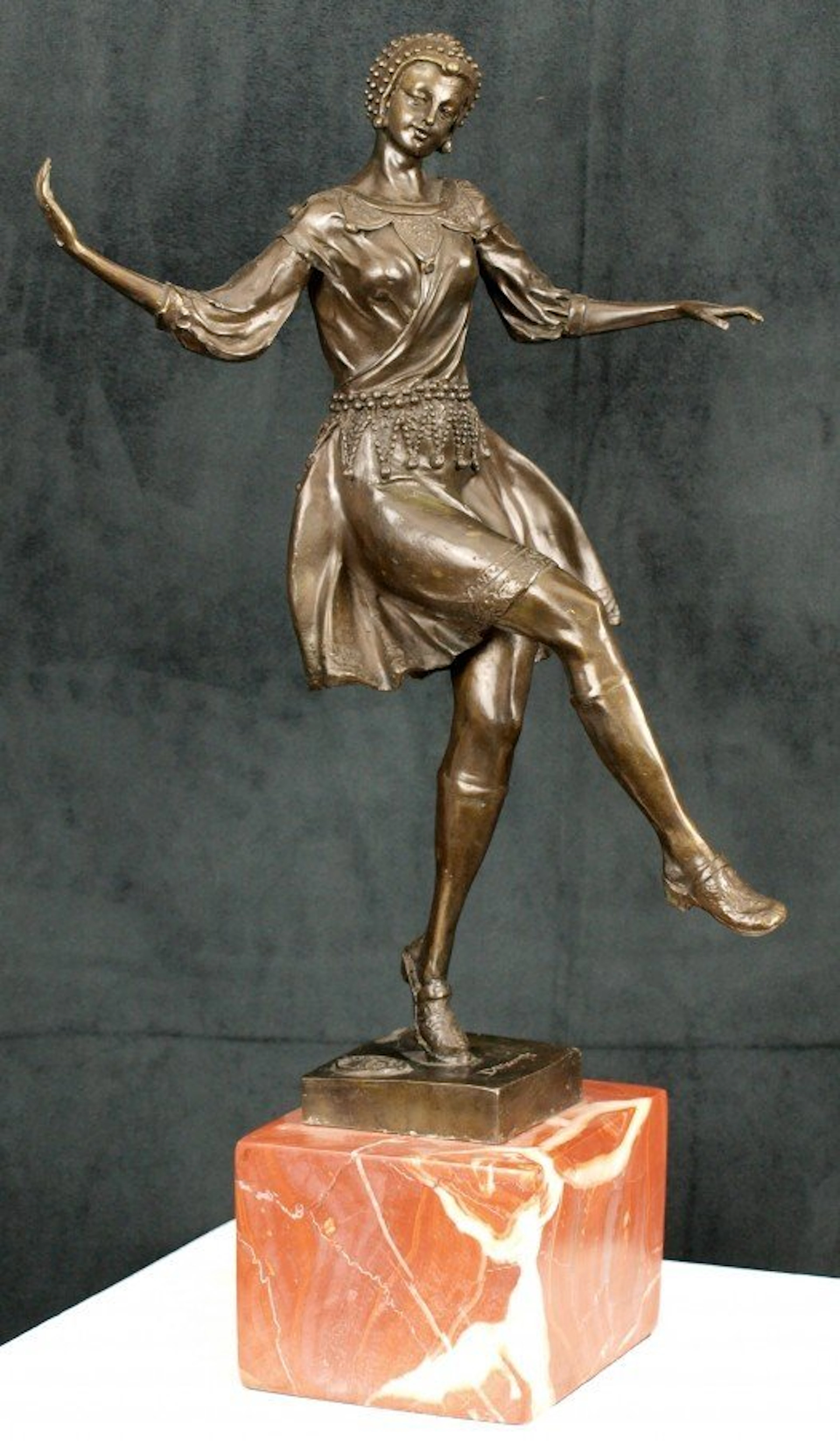 Joe Descomps (1869 - 1950)