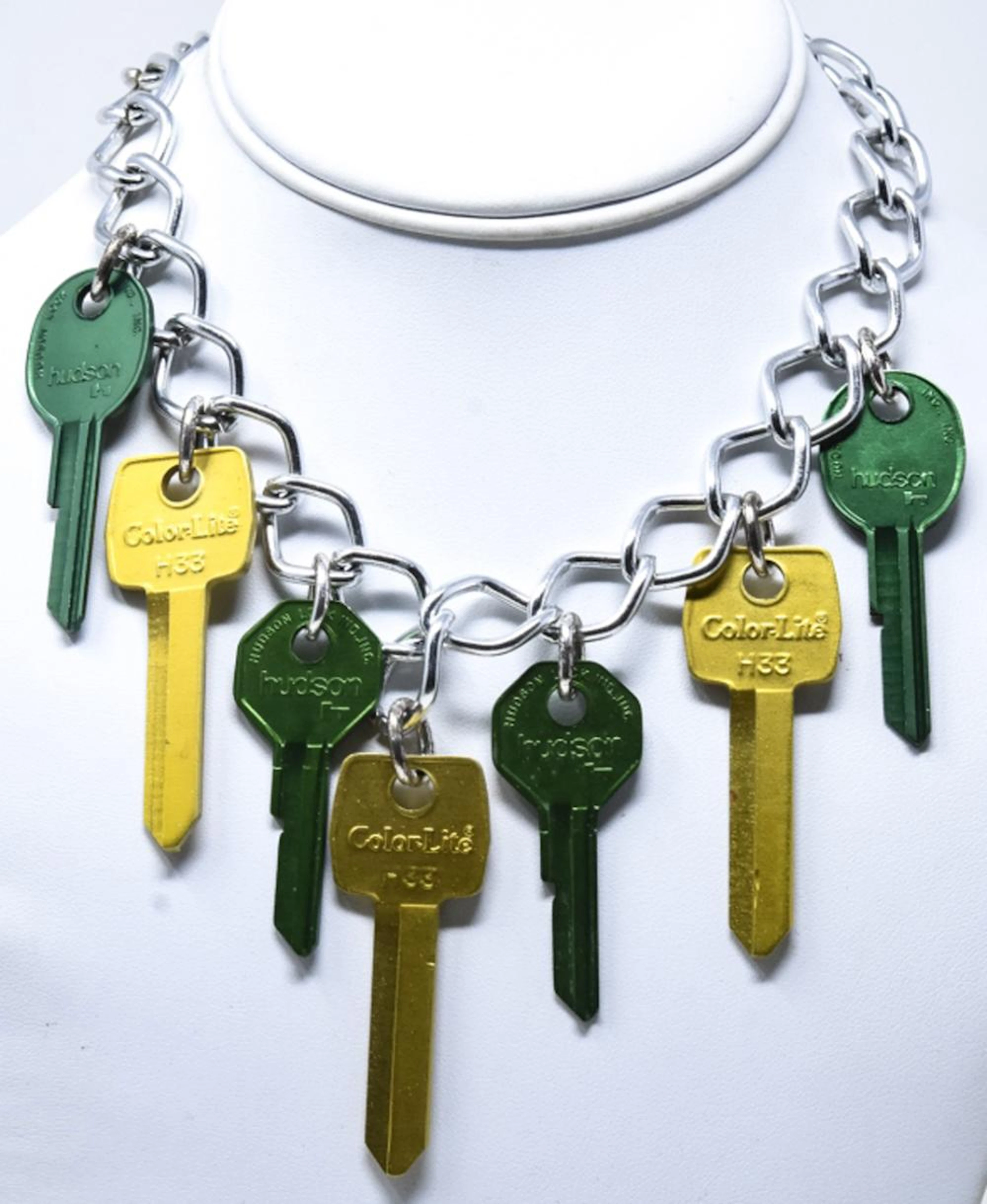 RS Circa 1960s Aluminum Key Necklace