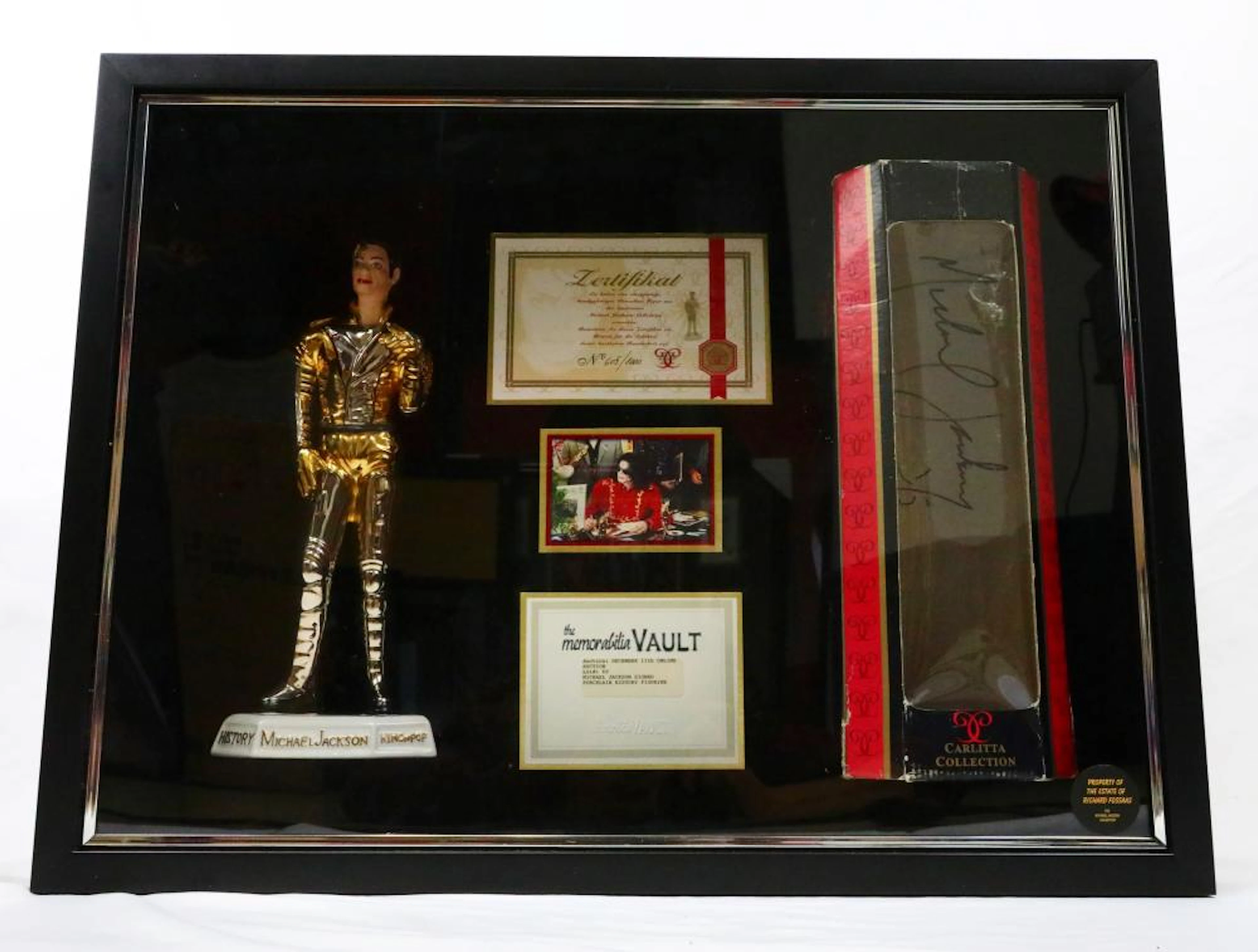 Michael Jackson Limited Edition Porcelain History Figurine & Signed Original Box #605/1000 in Exhibit Quality Shadow Box Display