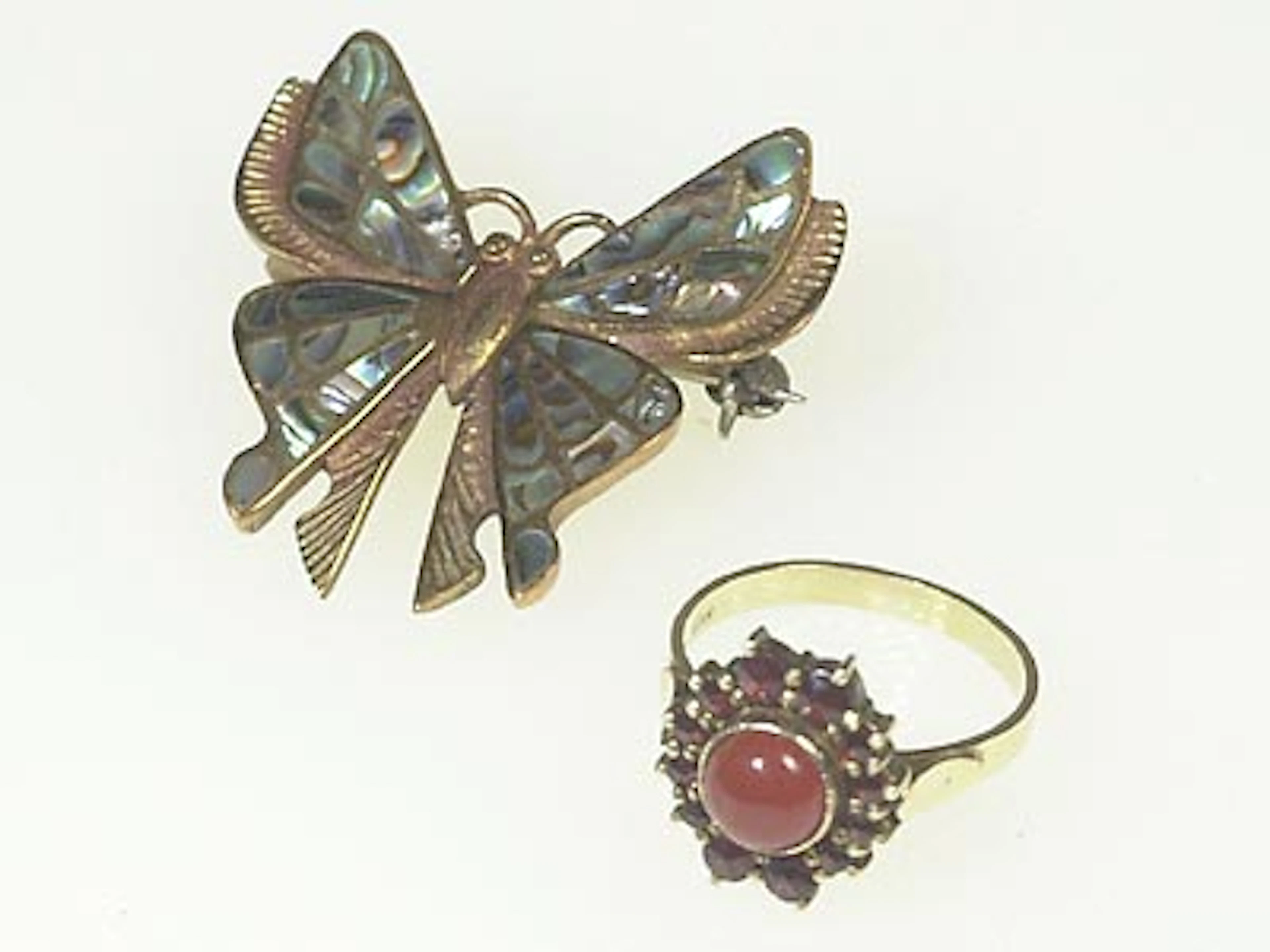 RING + BROSCH förgyllt silver (ringen) med karneol + granater