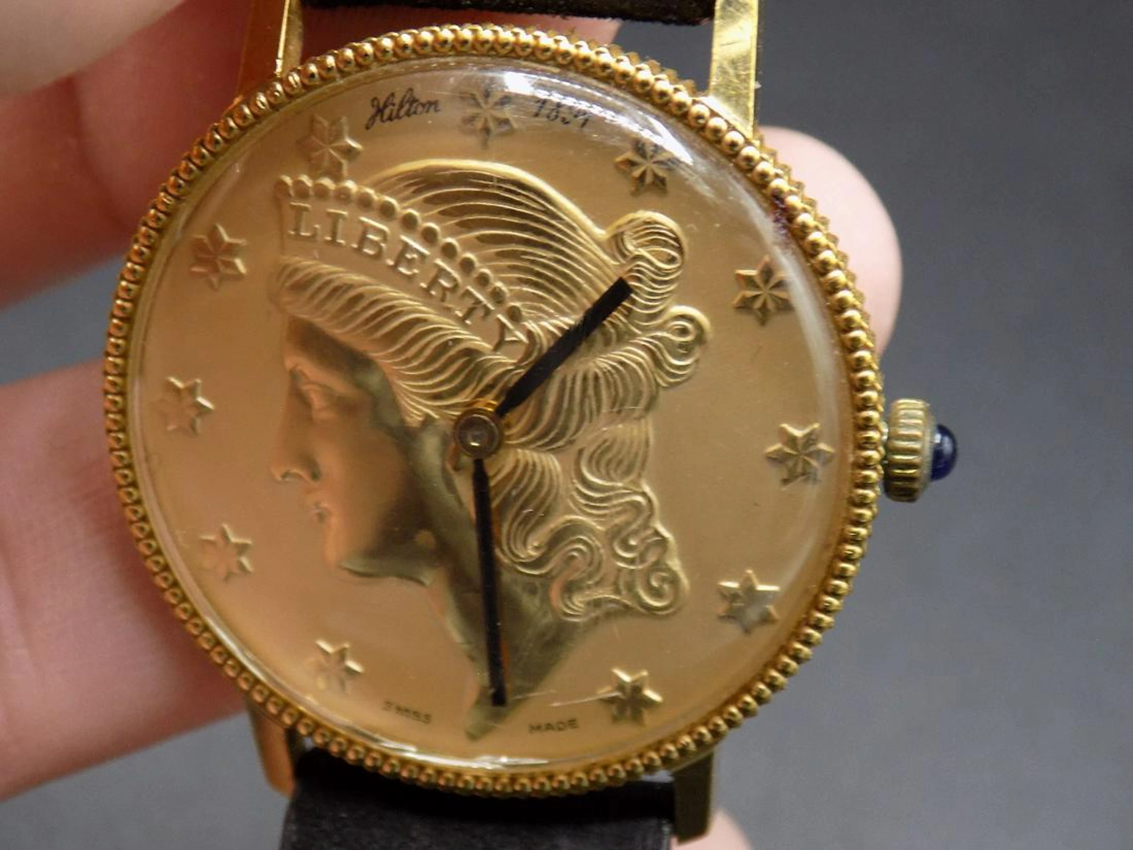 Hilton 17 j Swiss vintage man’s watch in original case