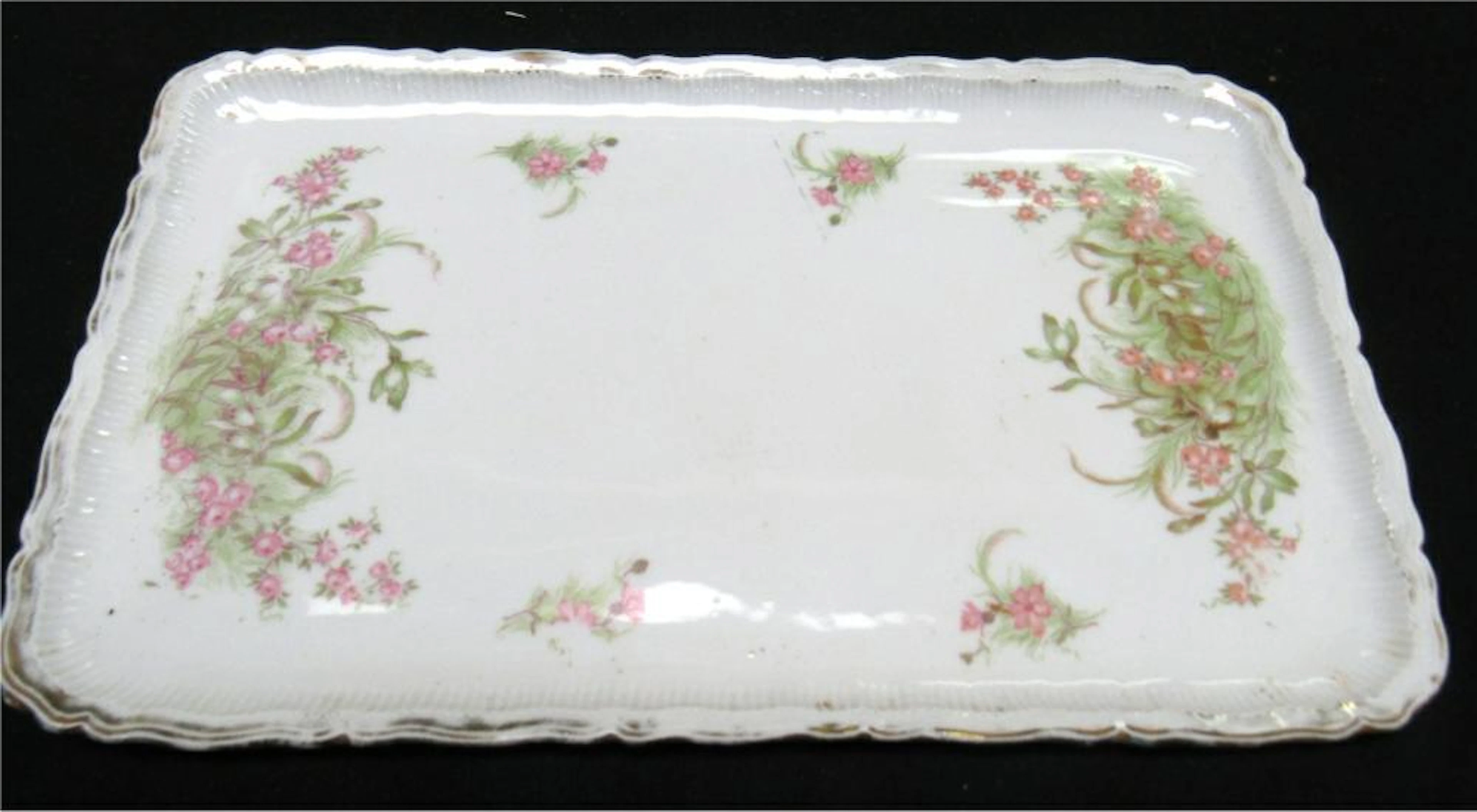 Antique porcelain dresser tray 10 1/2" x 6 1/2", unmarked, EC
