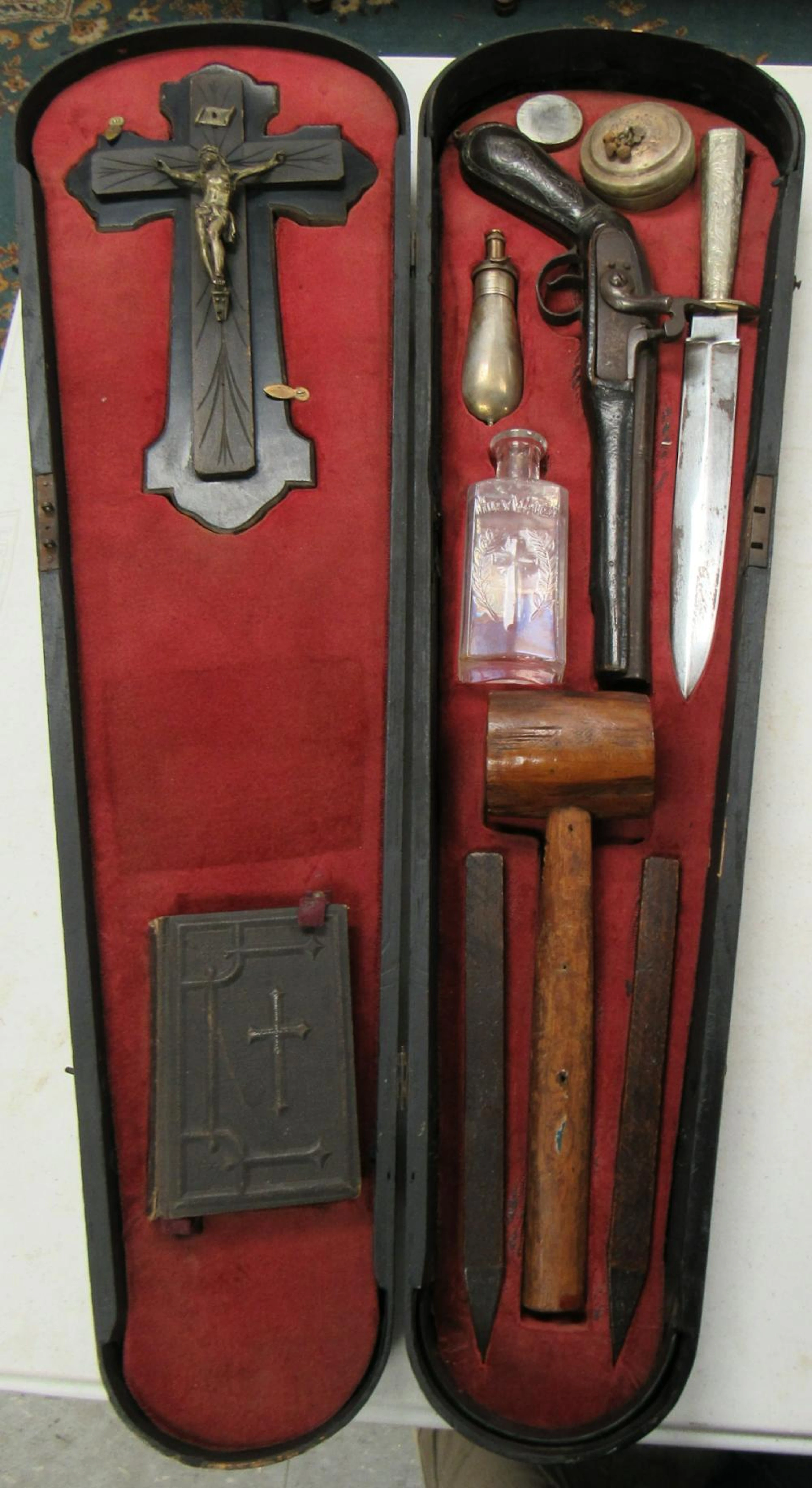 RARE Wooden Coffin Shaped Vampire Case