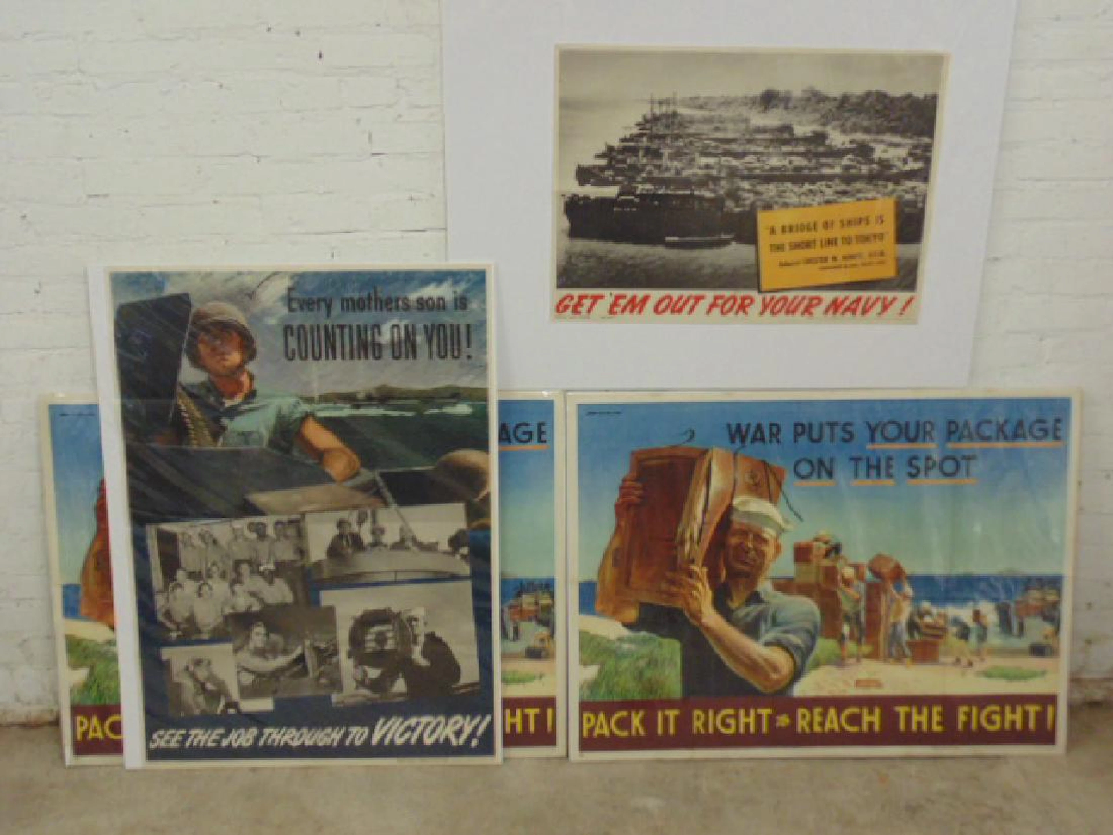 Lot 4 vintage WW2 posters