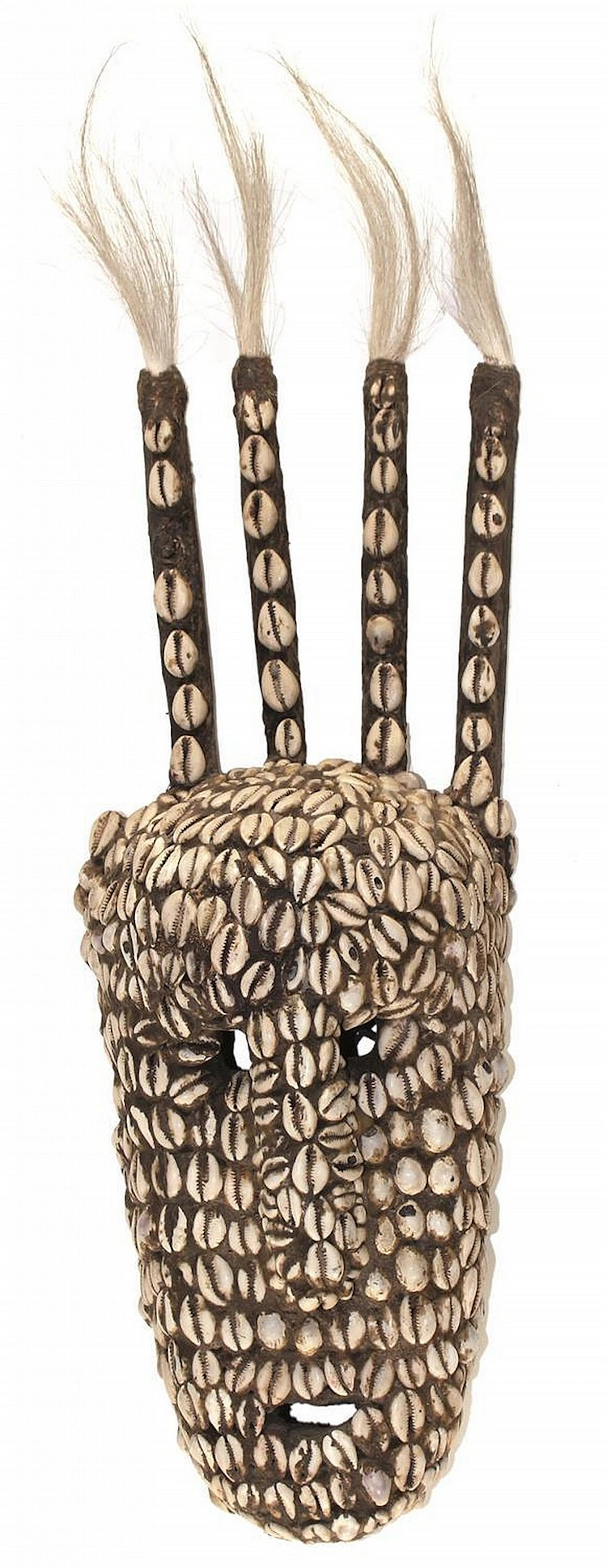 Ntomo Bamana Mali Holzmaske mit reichem Kaurimuschelbesatz (Muscheln w