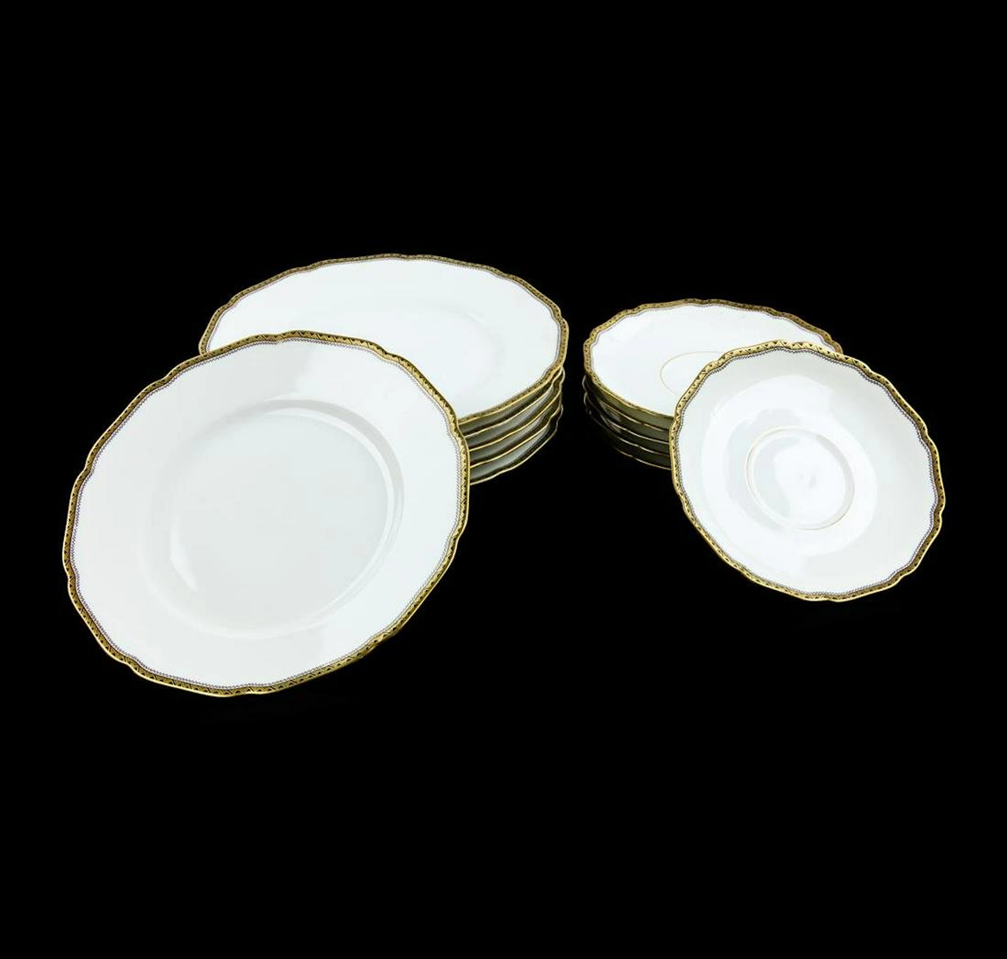 18 Piece Tea and Luncheon Set Hutschenreuther Kohenberg