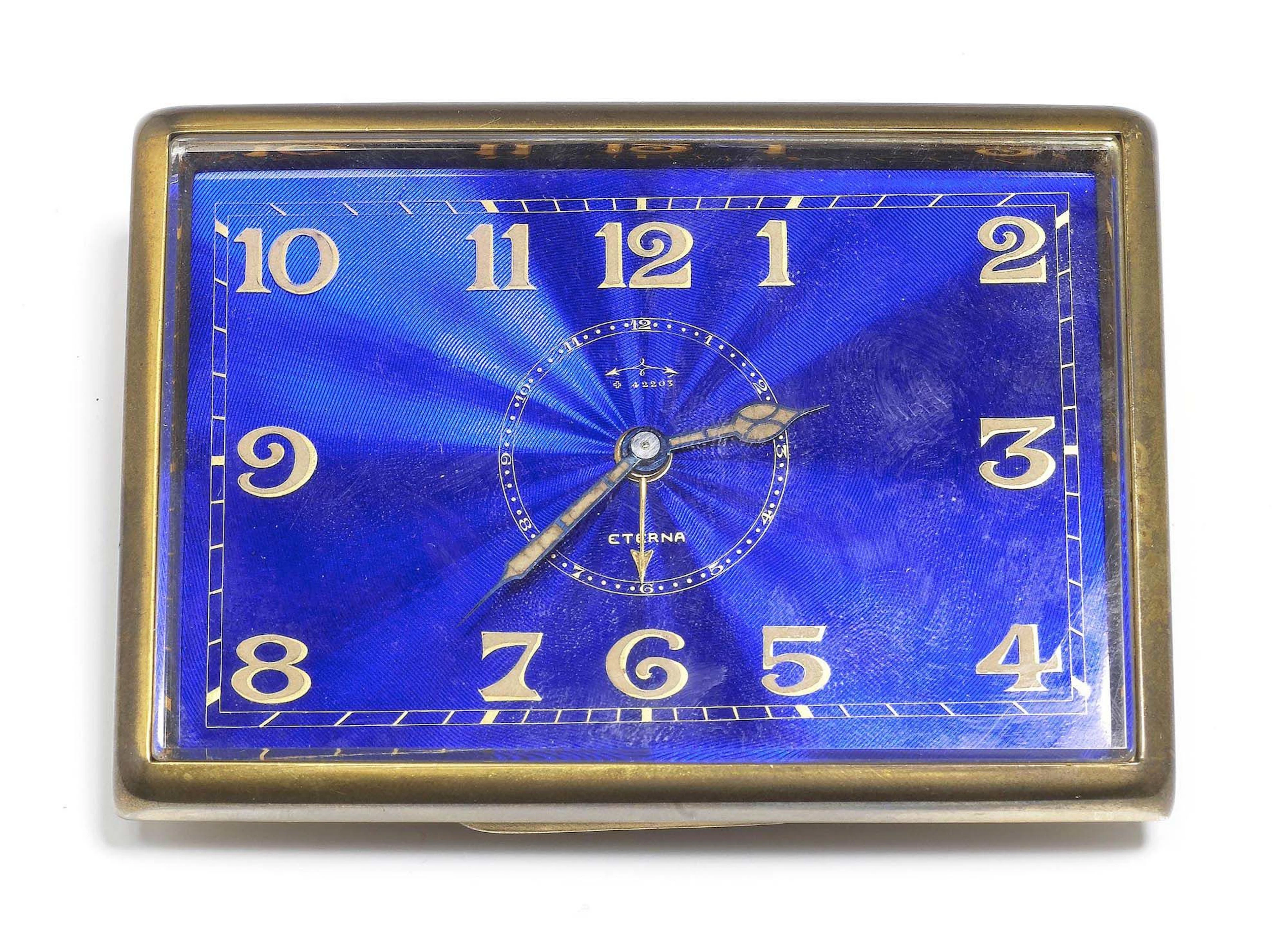 KLEINE REISEUHR MIT WECKER, ETERNA, um 1920.